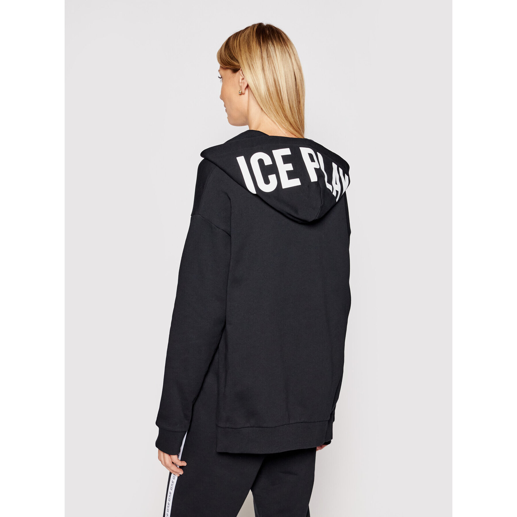 Ice Play Суитшърт 21E U2M0 E071 P451 9000 Черен Regular Fit - Pepit.bg