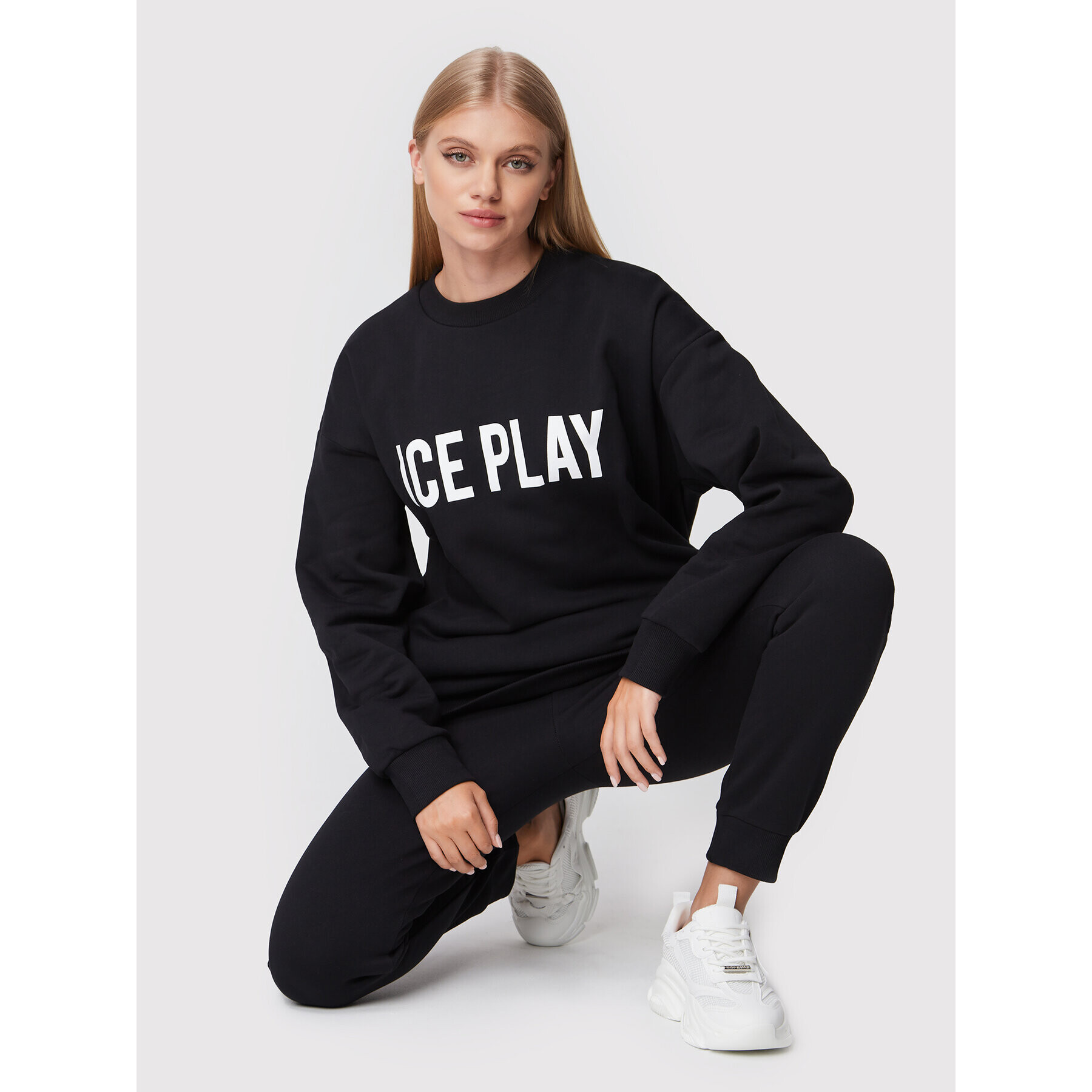 Ice Play Суитшърт 22I U2M0 E051 P450 9000 Черен Relaxed Fit - Pepit.bg