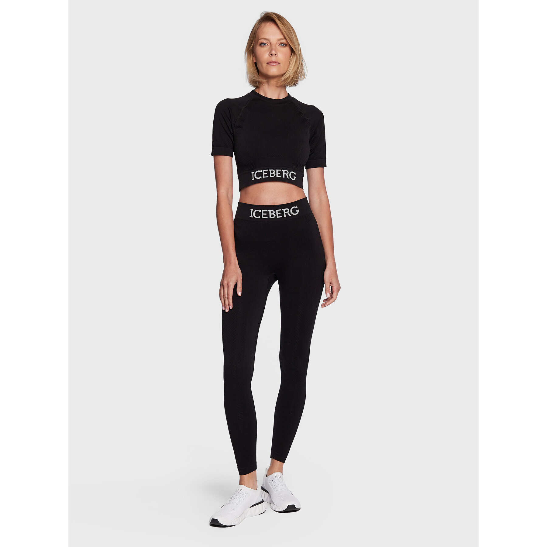 Iceberg Клин BA1363039000 Черен Slim Fit - Pepit.bg