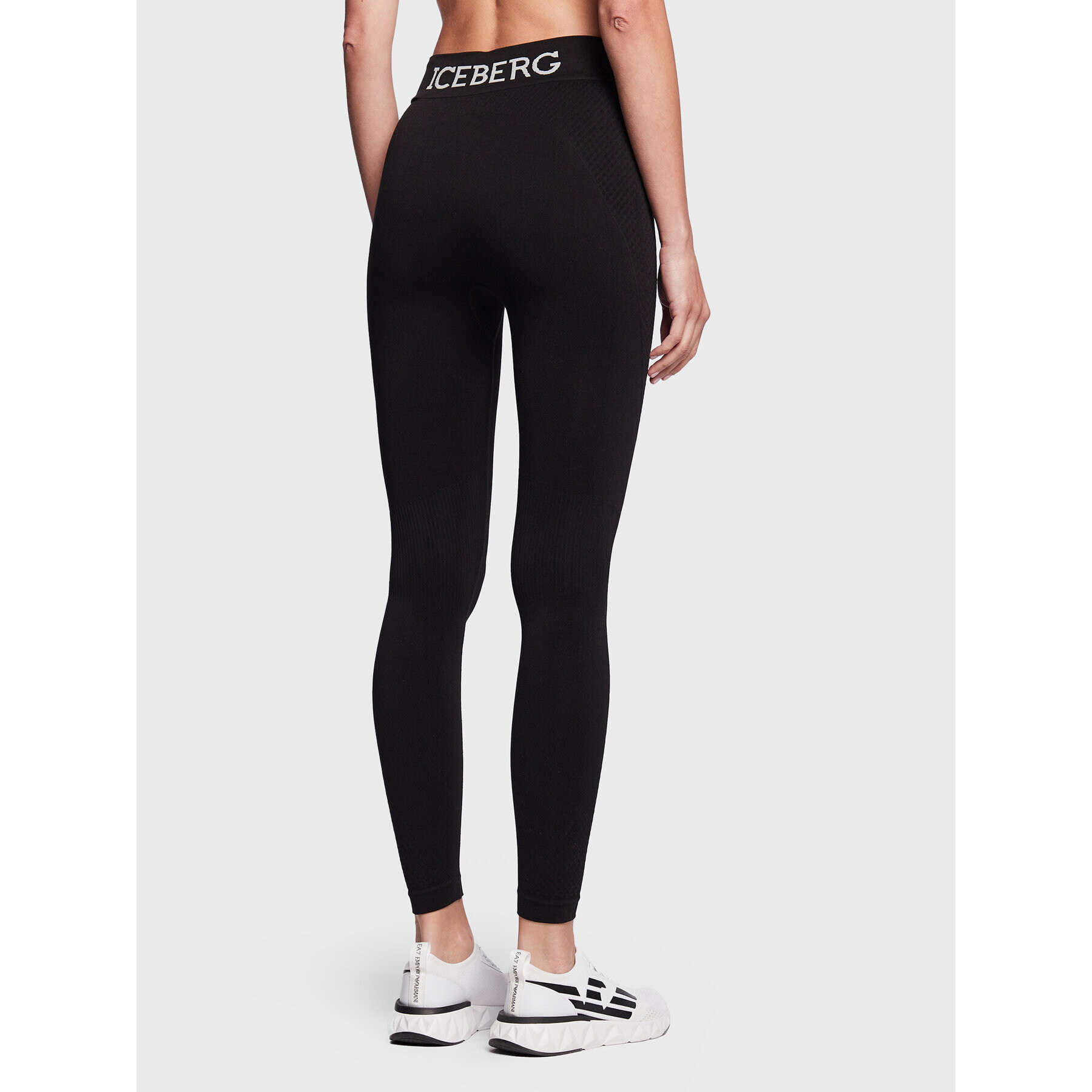 Iceberg Клин BA1363039000 Черен Slim Fit - Pepit.bg