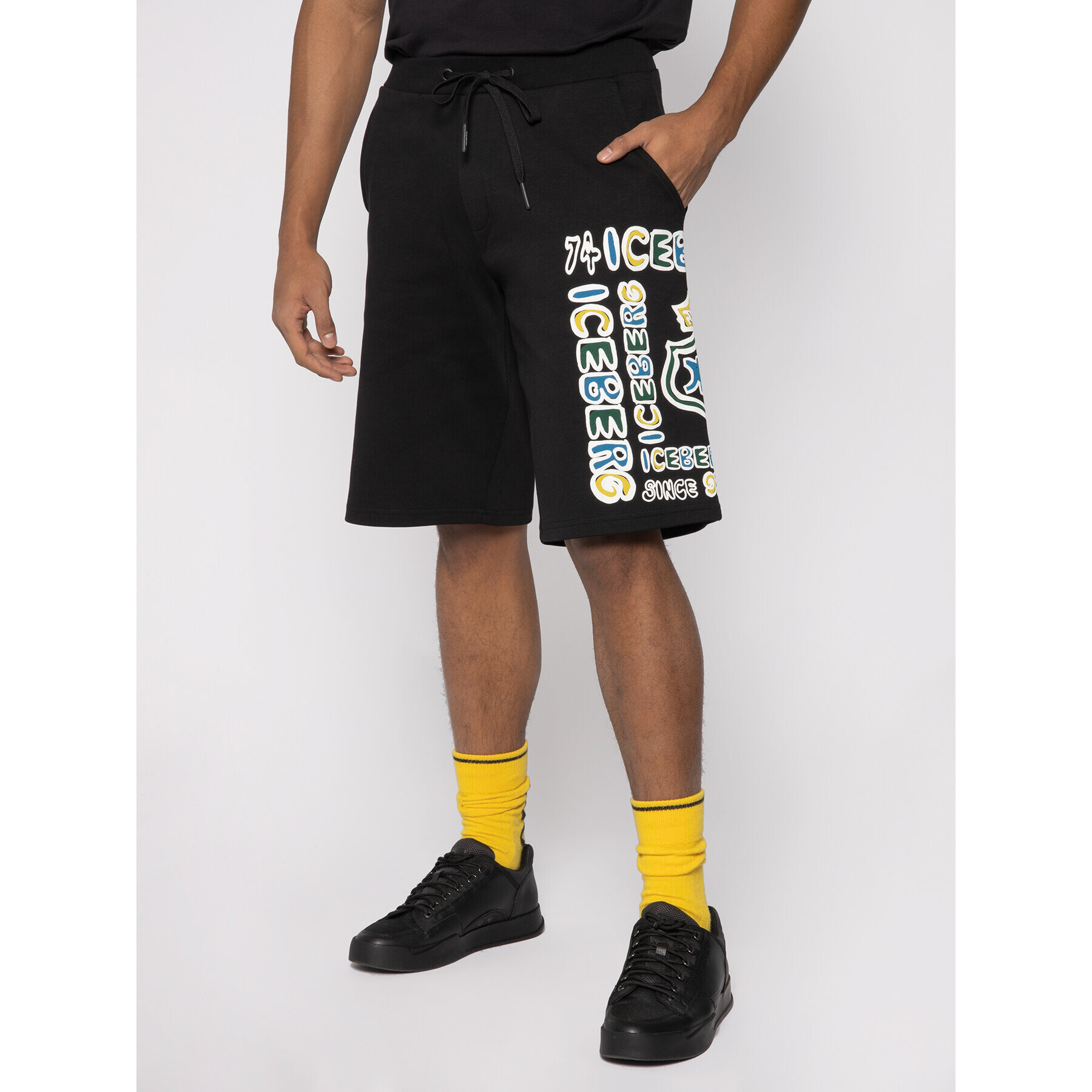 Iceberg Спортни шорти 20EI1P0D0126311 Черен Regular Fit - Pepit.bg