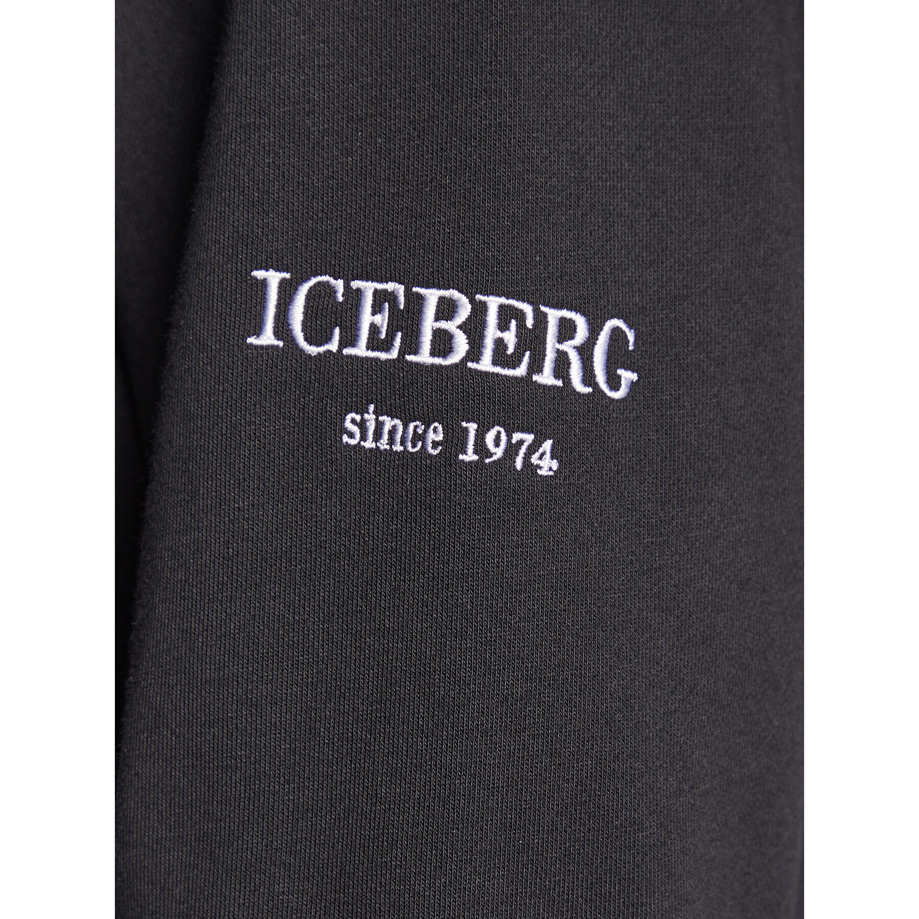 Iceberg Суитшърт E02263029000 Черен Regular Fit - Pepit.bg