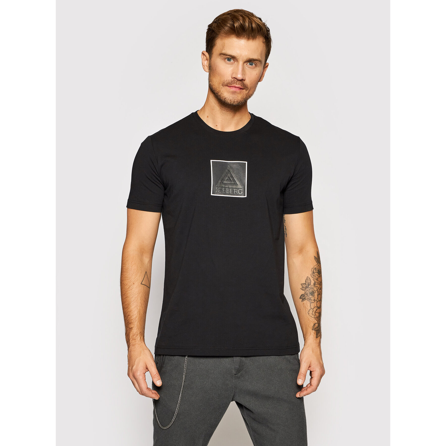 Iceberg Тишърт 21II1P0F0206301 Черен Regular Fit - Pepit.bg