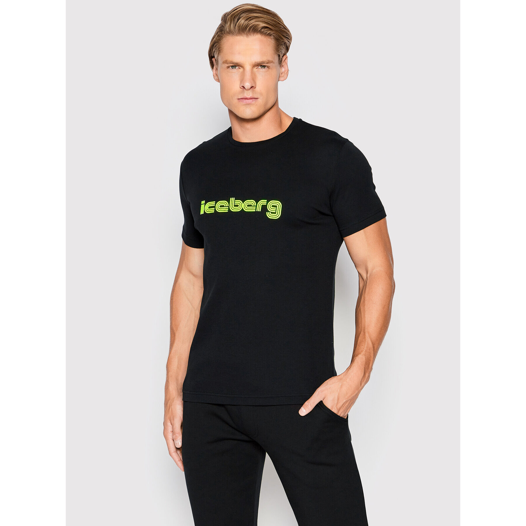 Iceberg Тишърт 22II1P0F0176307 Черен Regular Fit - Pepit.bg