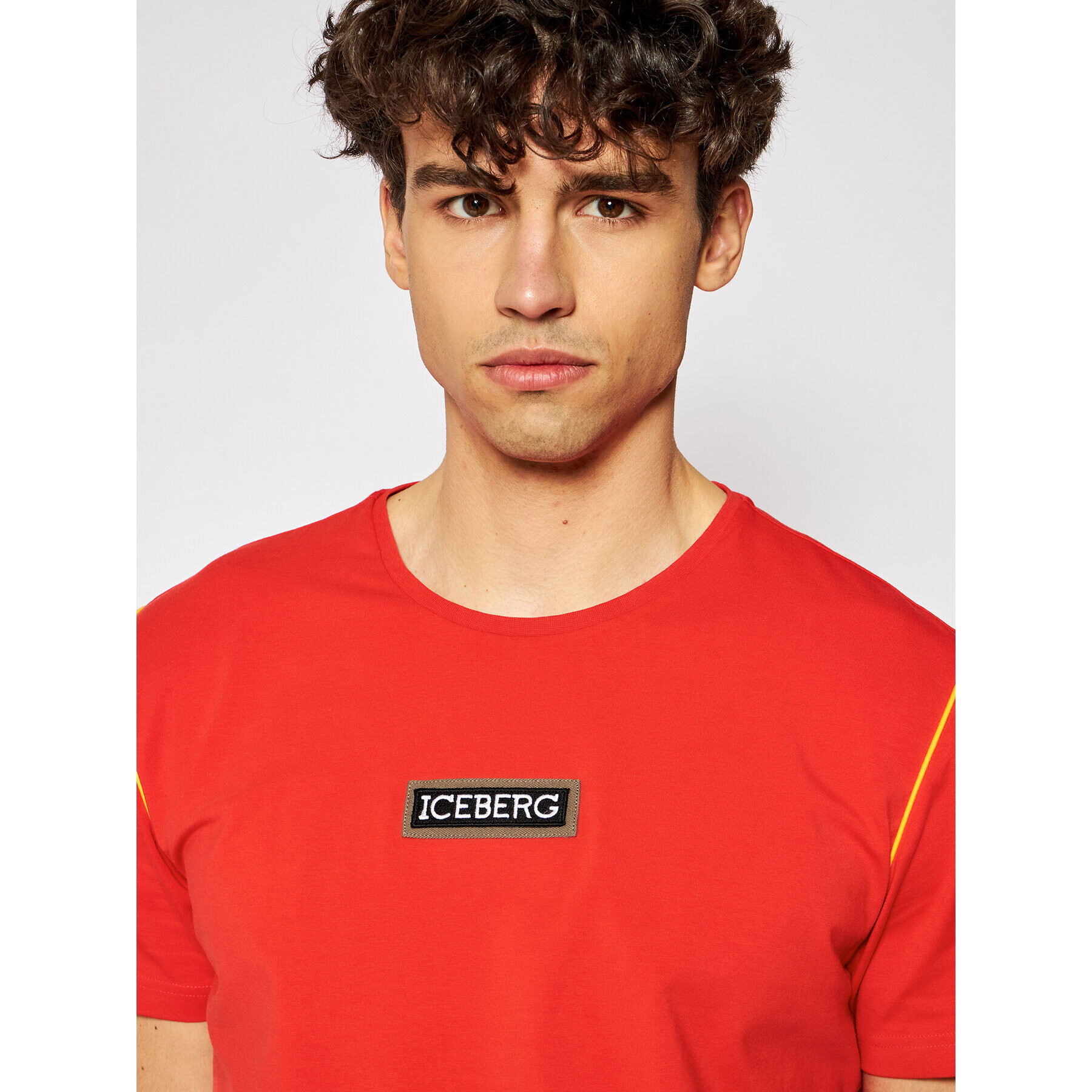 Iceberg Тишърт F01D63094729 Червен Regular Fit - Pepit.bg
