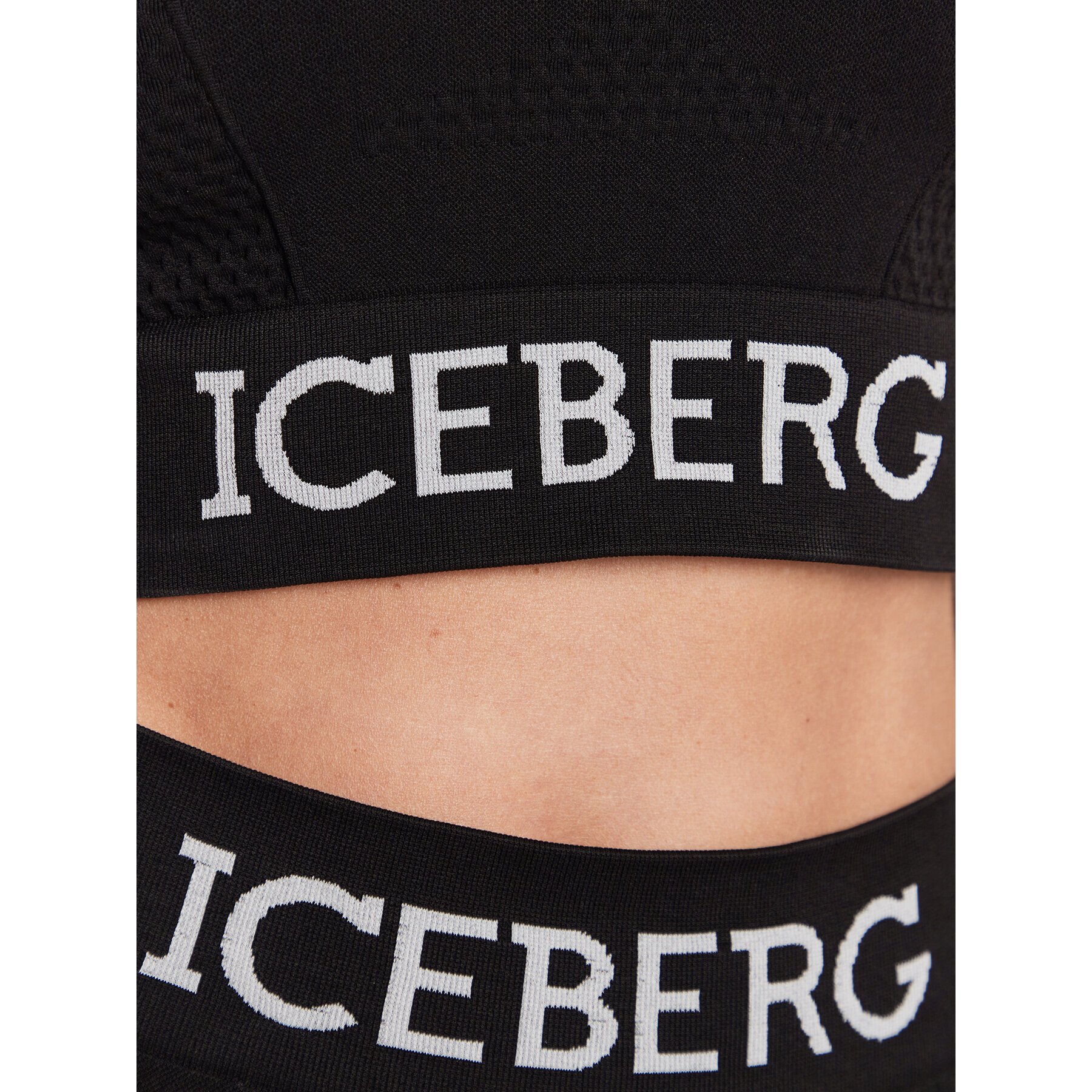 Iceberg Тишърт FA1463039000 Черен Slim Fit - Pepit.bg