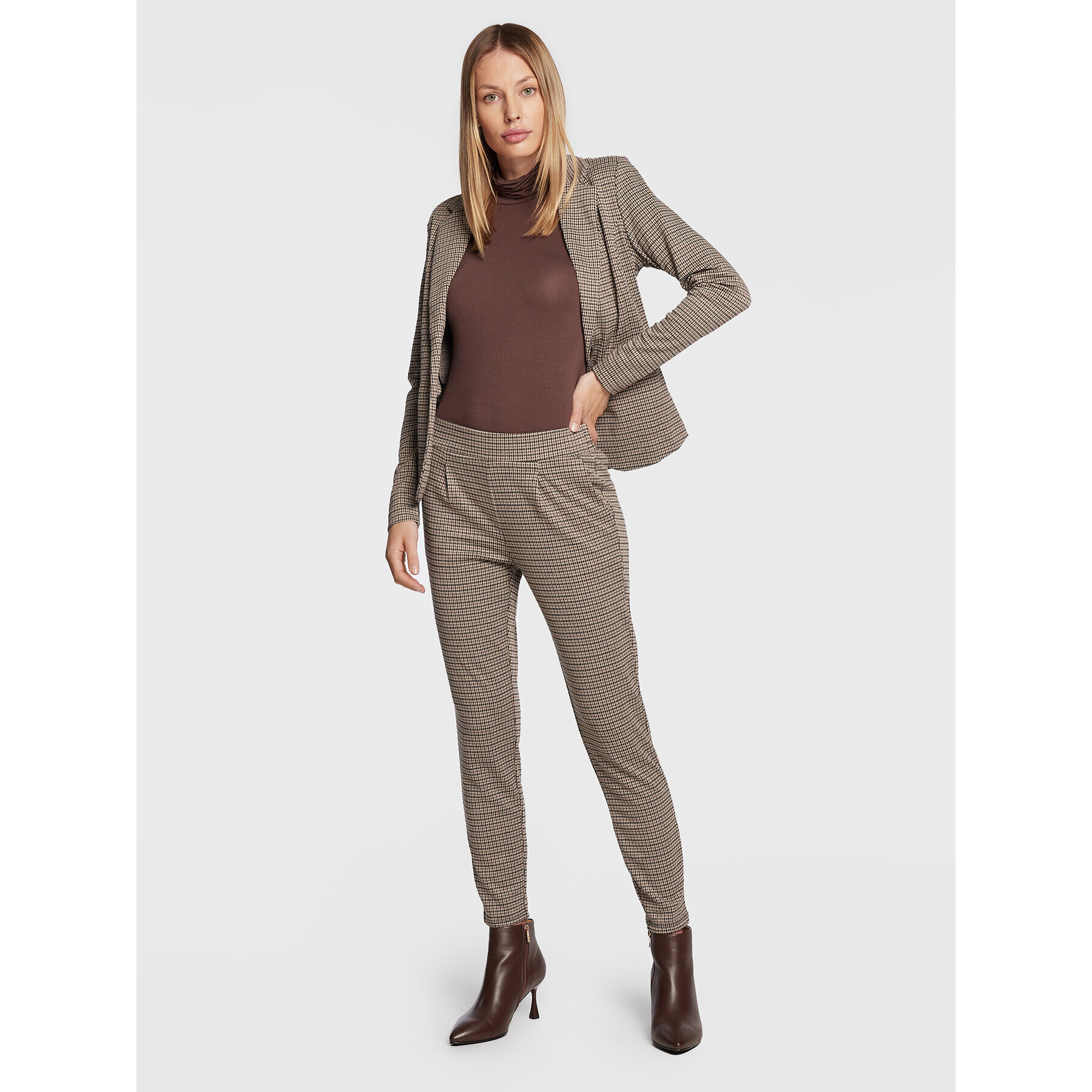 ICHI Текстилни панталони Kate 20115721 Бежов Regular Fit - Pepit.bg