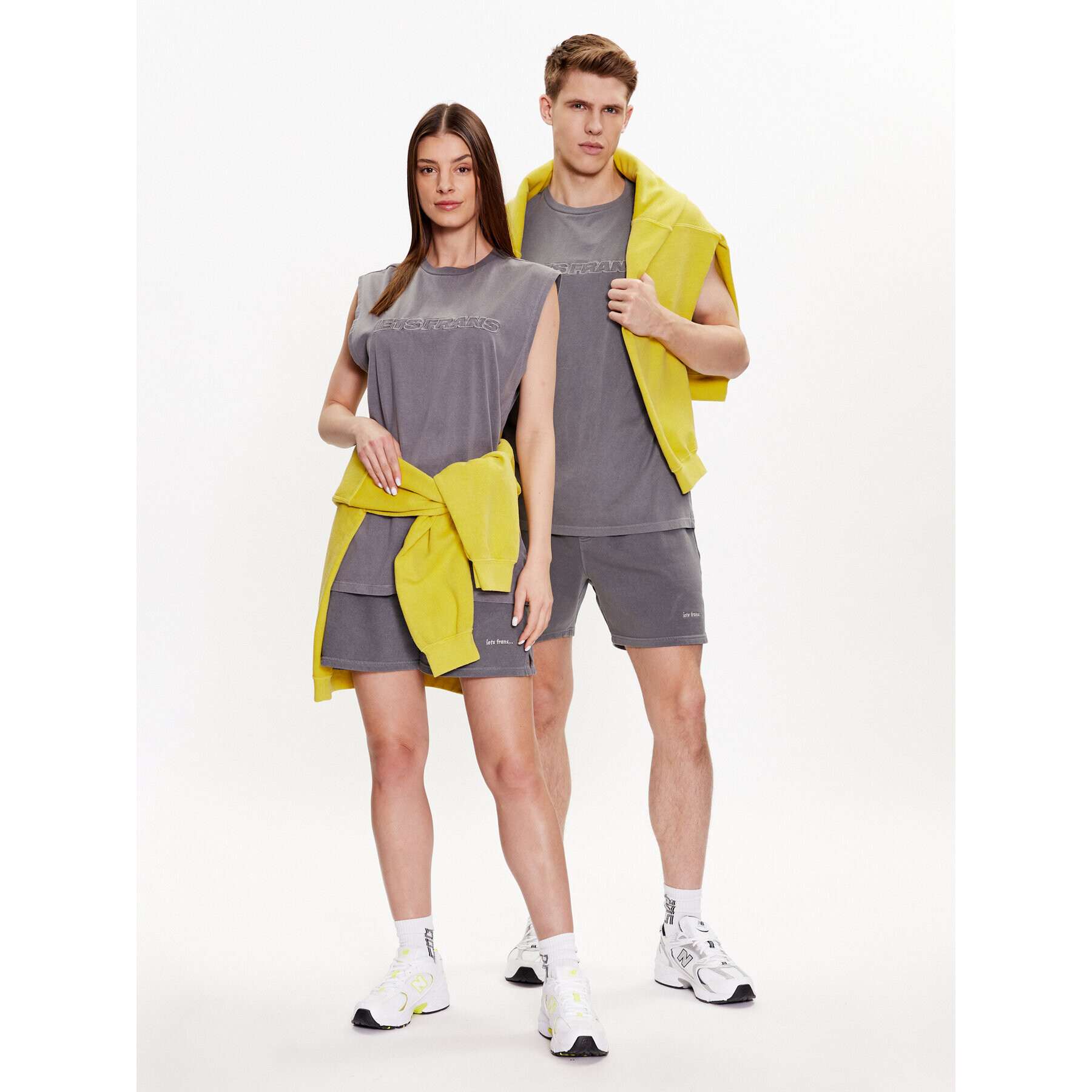 iets frans… Тишърт IF TONAL LOGO TANK 76555952 Сив Oversize - Pepit.bg