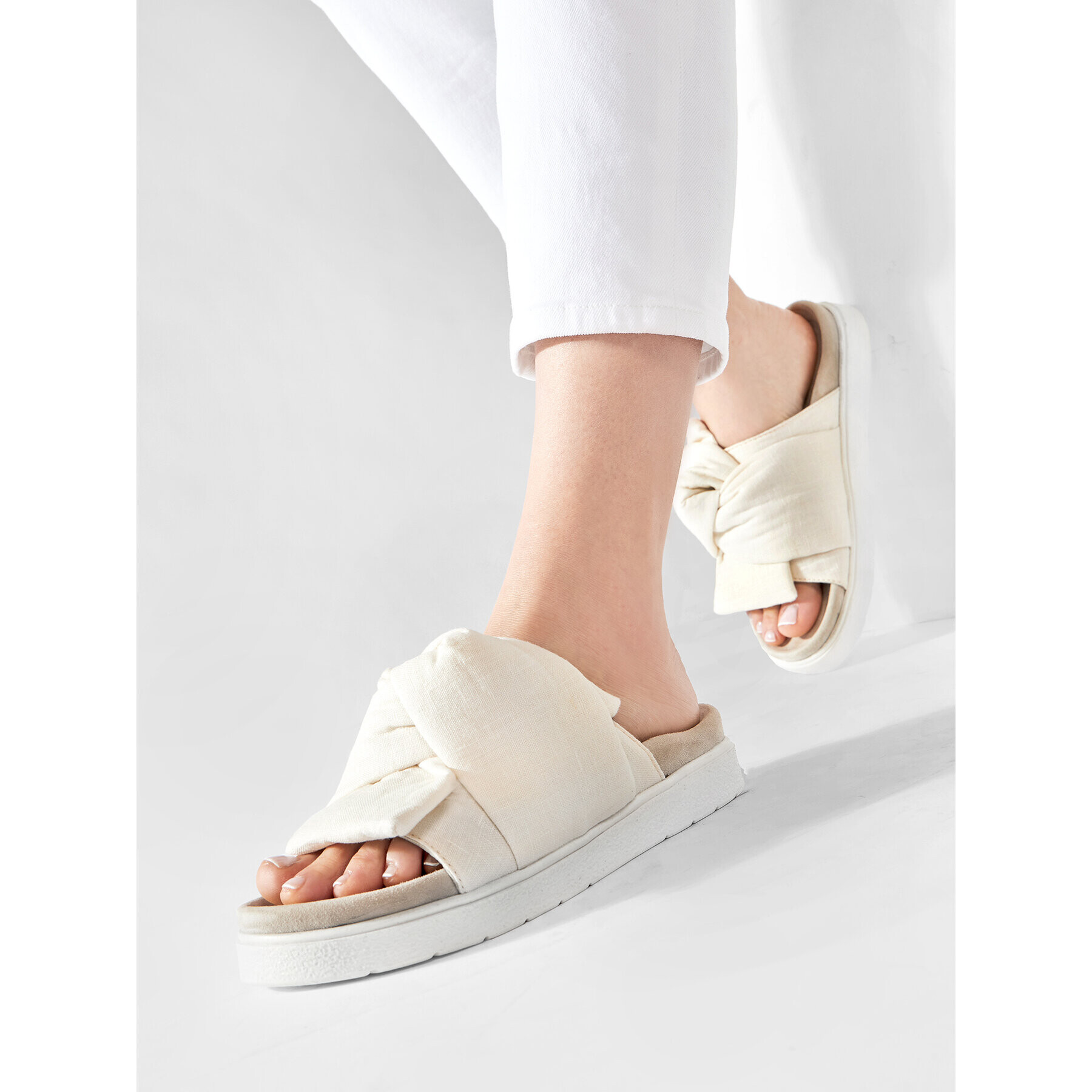 Inuikii Чехли Knot Lino 70704-074 Бял - Pepit.bg