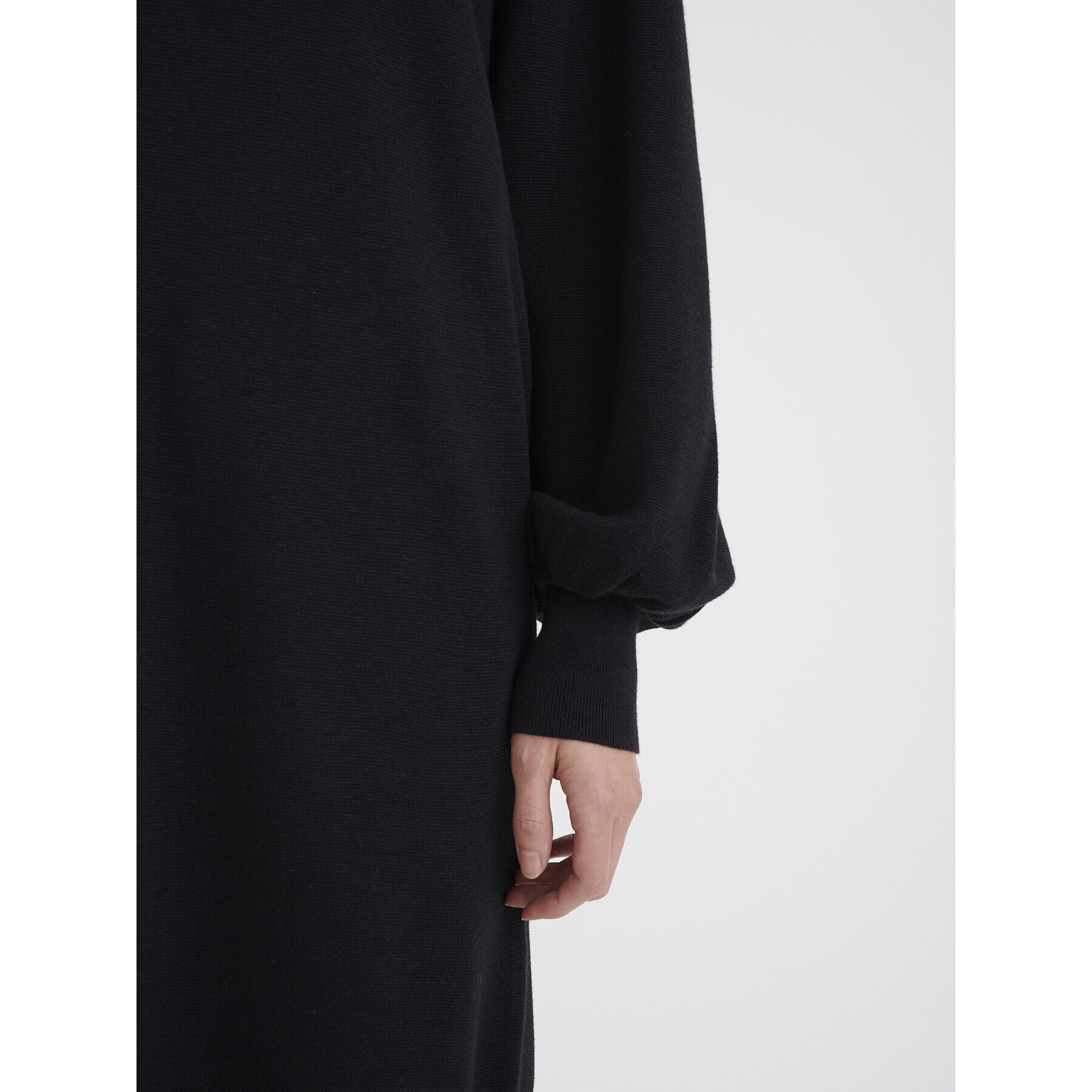 InWear Плетена рокля Sammy 30106502 Черен Regular Fit - Pepit.bg
