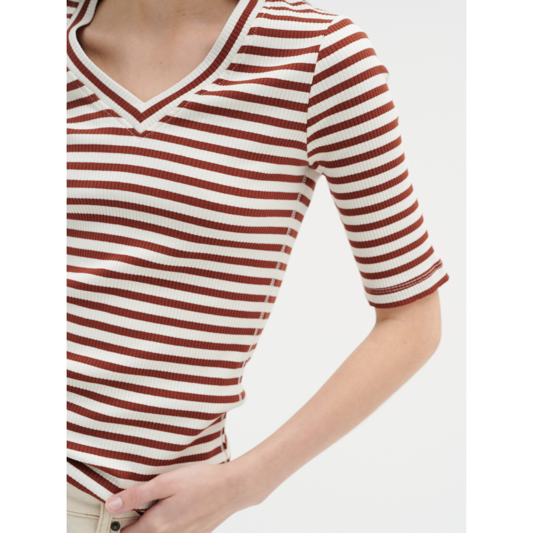 InWear Тишърт Dagnaiw Striped V 30107270 Цветен Slim Fit - Pepit.bg