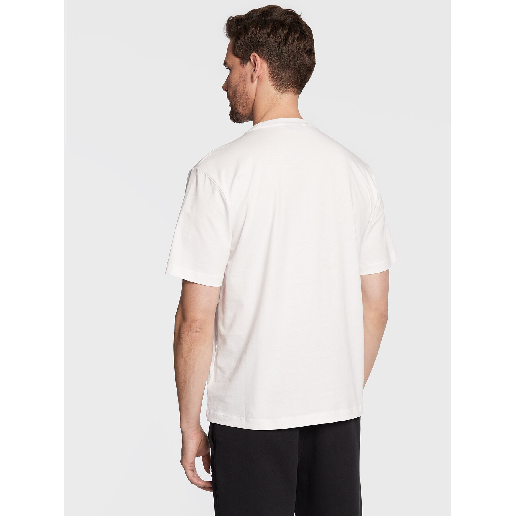 J.Lindeberg Тишърт Alpha AMJT06699 Бял Regular Fit - Pepit.bg