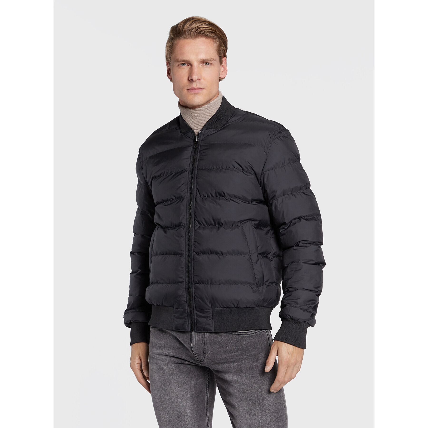 J.Lindeberg Яке бомбър Dwayne FMOW06391 Черен Regular Fit - Pepit.bg