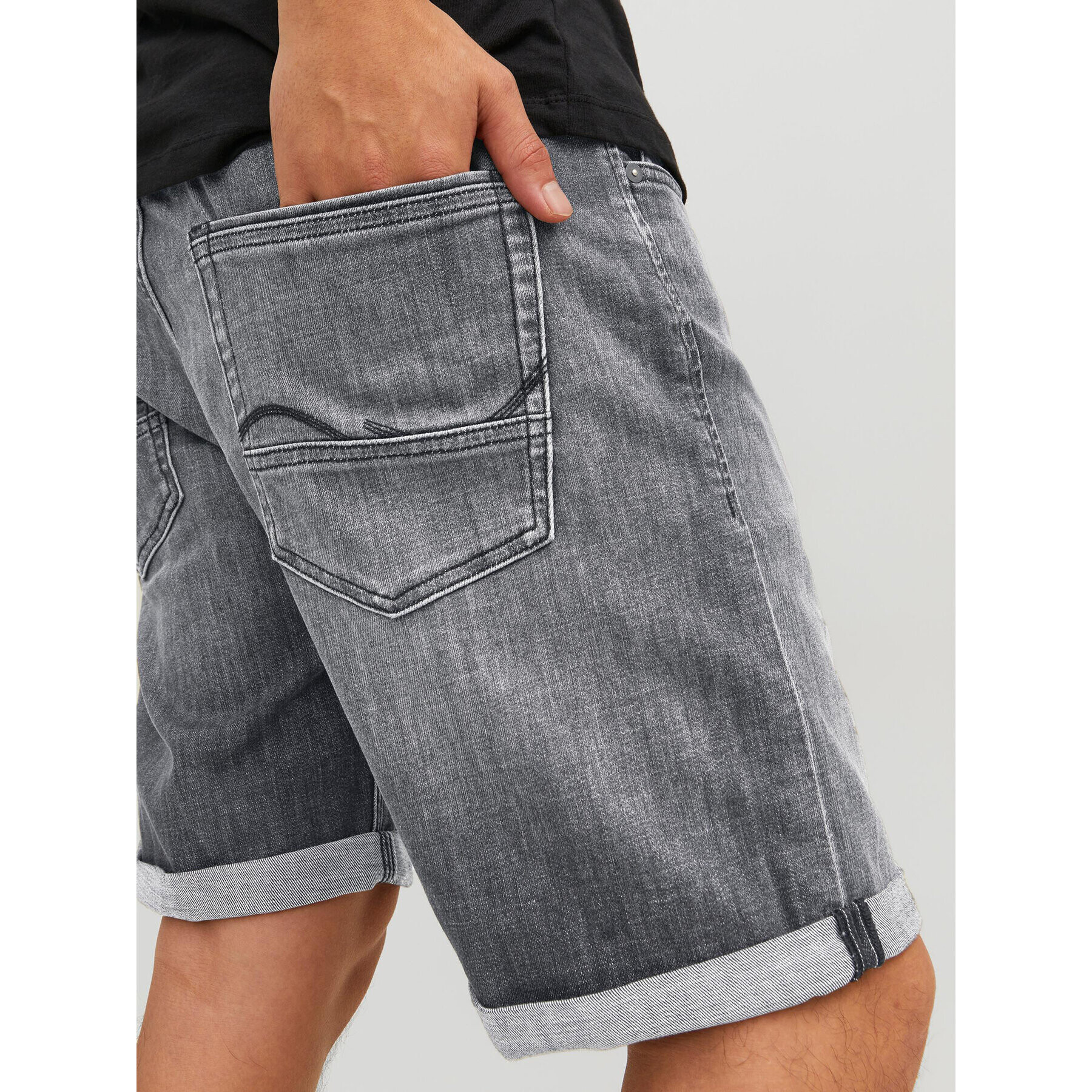 Jack&Jones Дънкови шорти Chris 12236193 Сив Relaxed Fit - Pepit.bg