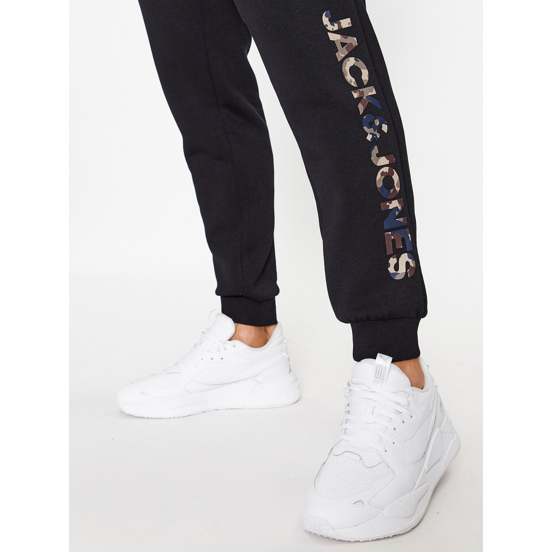 Jack&Jones Долнище анцуг Gordon 12236747 Черен Regular Fit - Pepit.bg