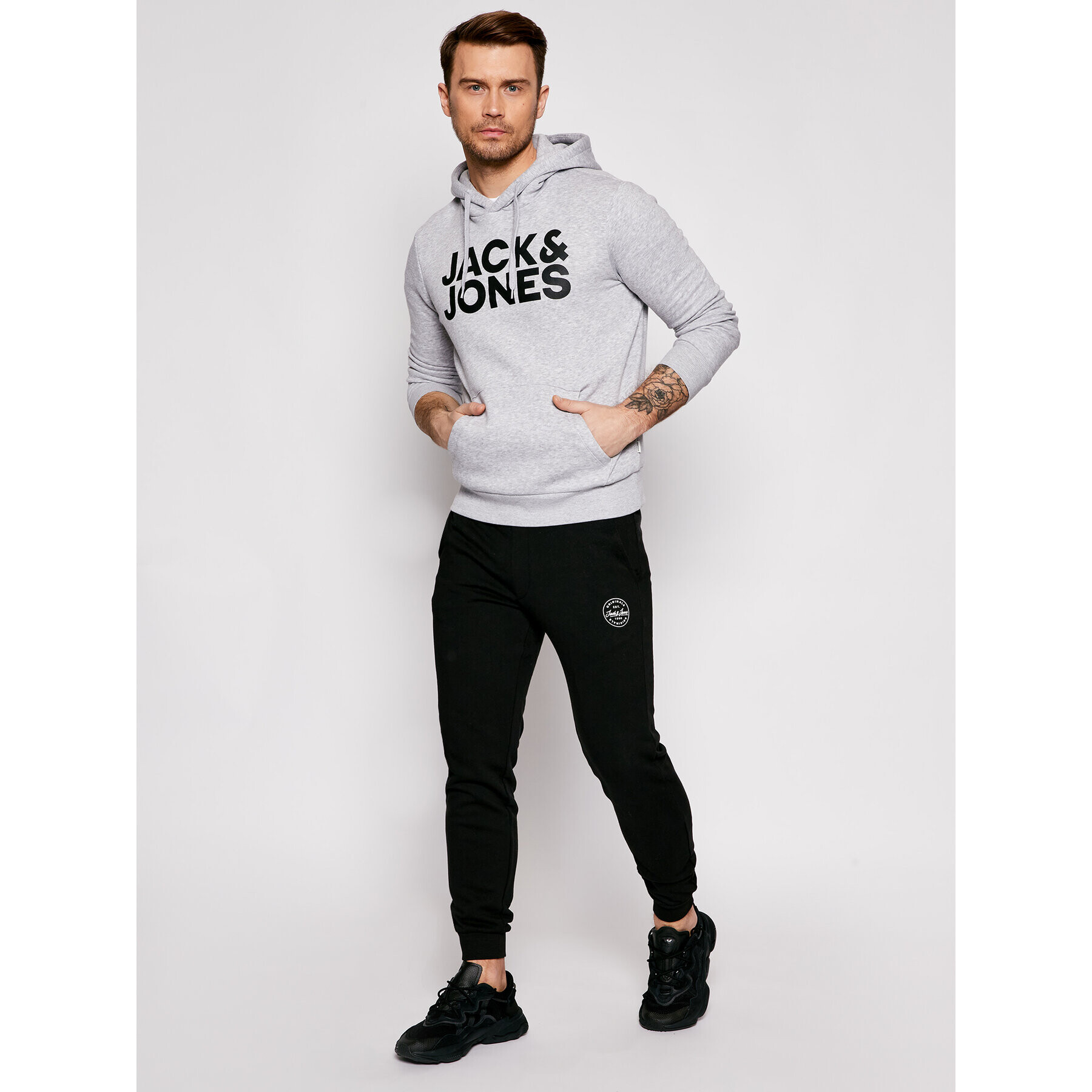 Jack&Jones Долнище анцуг Gordon 12165322 Черен Regular Fit - Pepit.bg