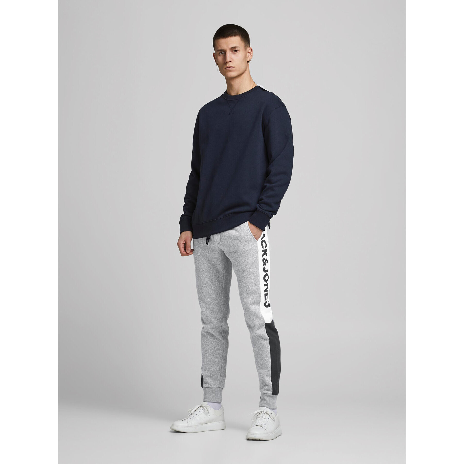 Jack&Jones Долнище анцуг Will 12197199 Сив Regular Fit - Pepit.bg