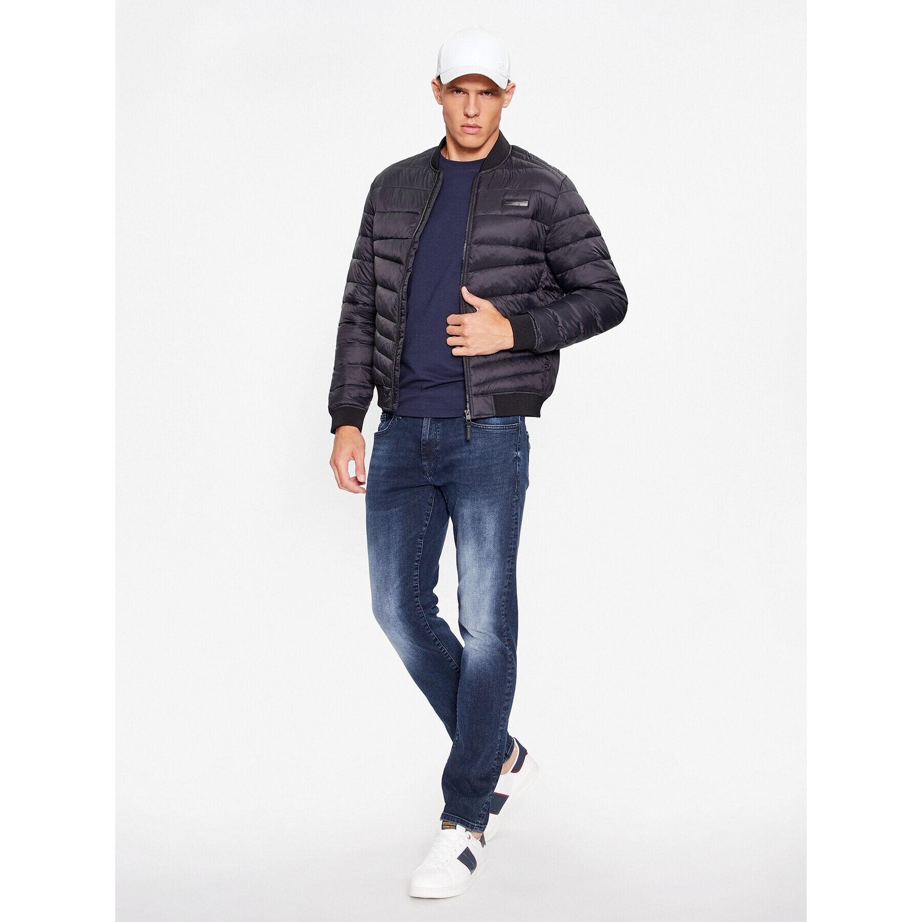 Jack&Jones Яке бомбър 12236154 Черен Regular Fit - Pepit.bg