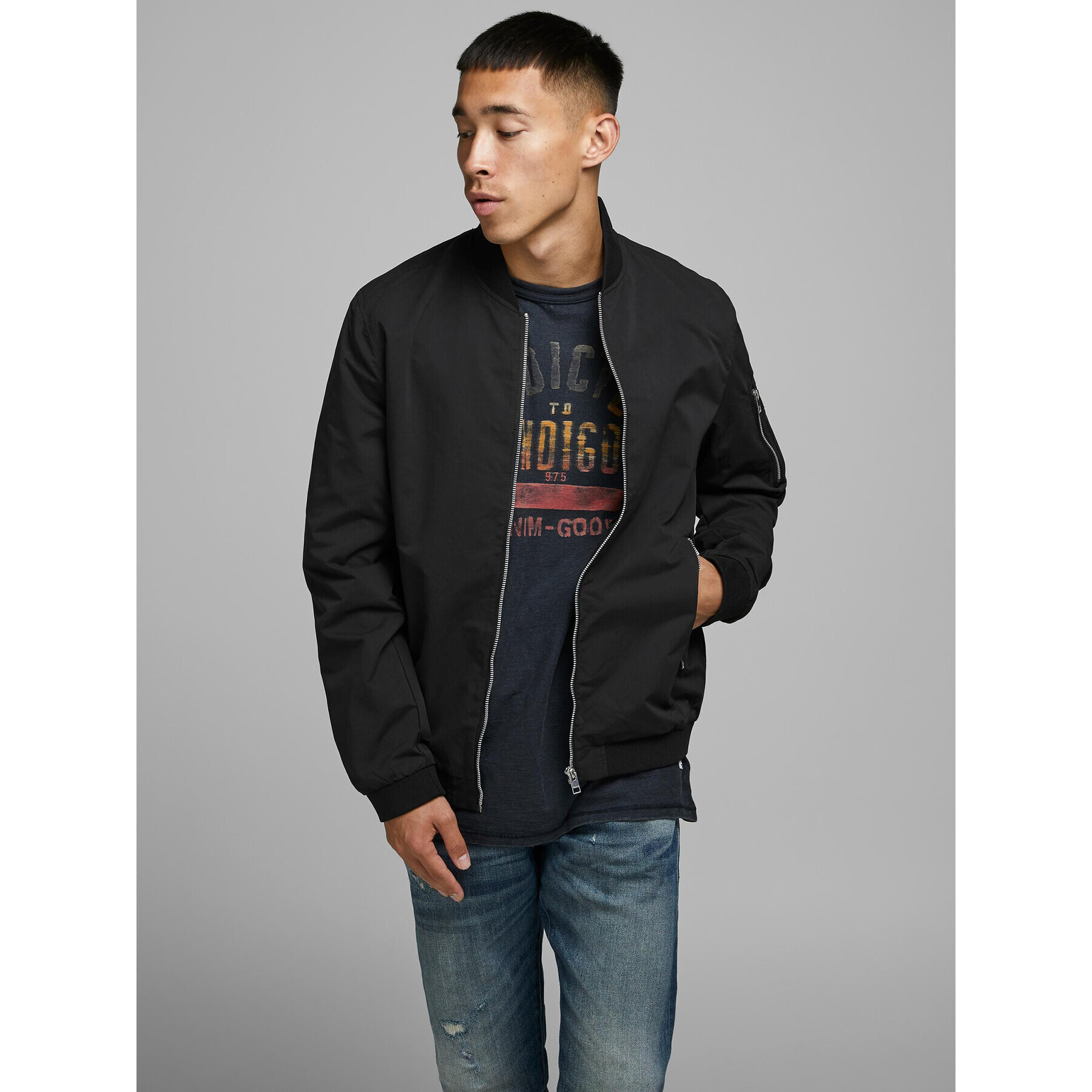 Jack&Jones Яке бомбър Rush 12165203 Черен Regular Fit - Pepit.bg