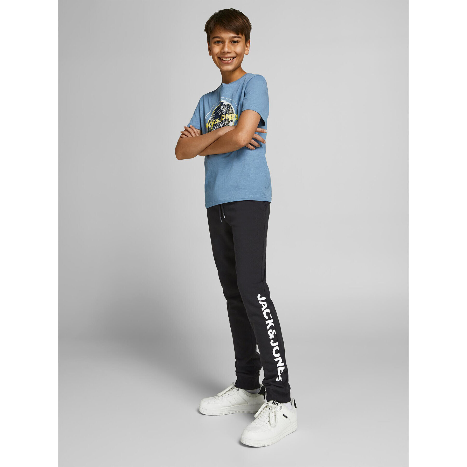 Jack&Jones Junior Долнище анцуг 12206236 Черен Slim Fit - Pepit.bg