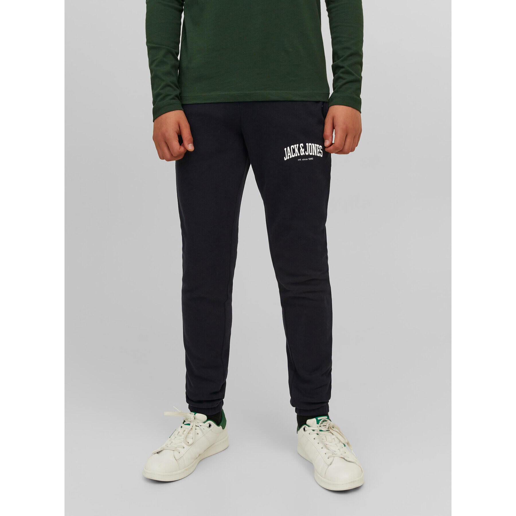 Jack&Jones Junior Долнище анцуг 12237403 Черен Slim Fit - Pepit.bg