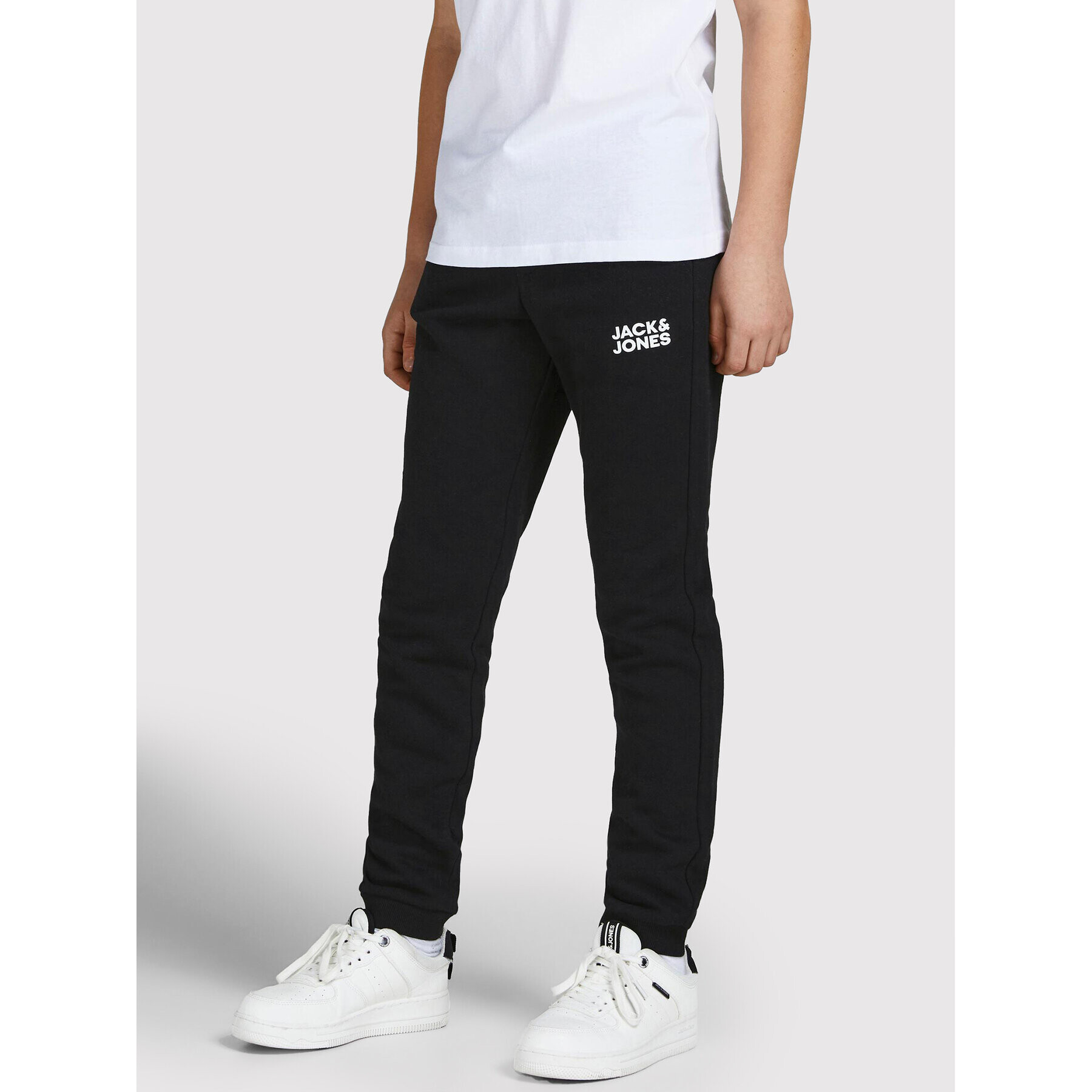 Jack&Jones Junior Долнище анцуг Gordon 12179798 Черен Regular Fit - Pepit.bg