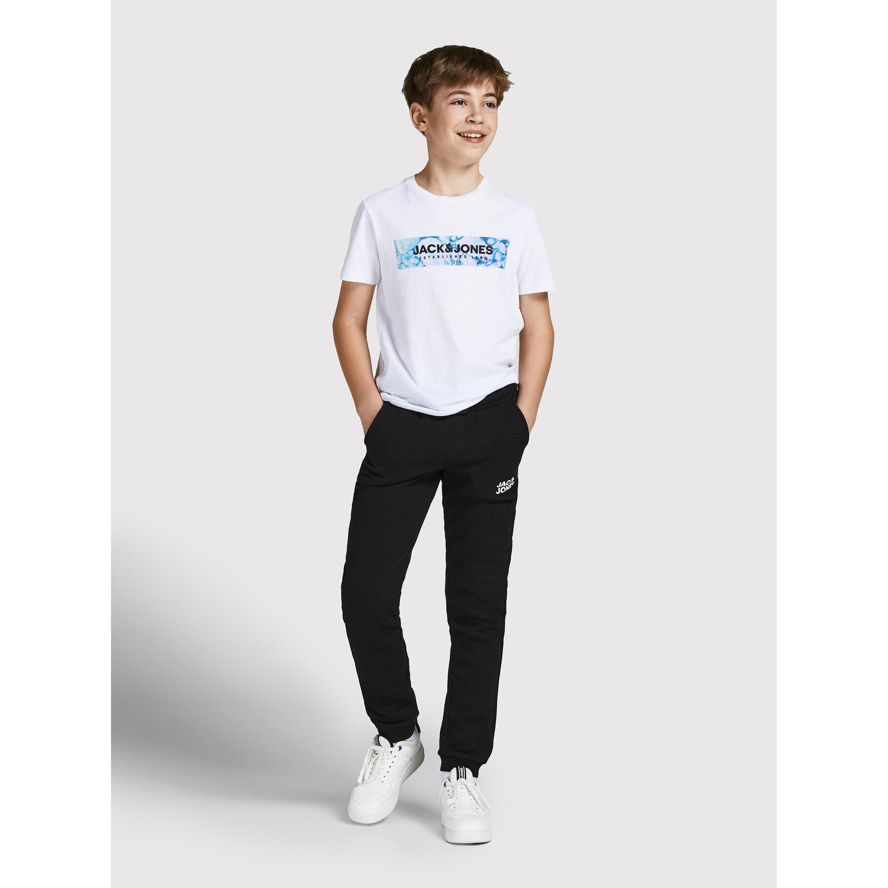 Jack&Jones Junior Долнище анцуг Gordon 12179798 Черен Regular Fit - Pepit.bg