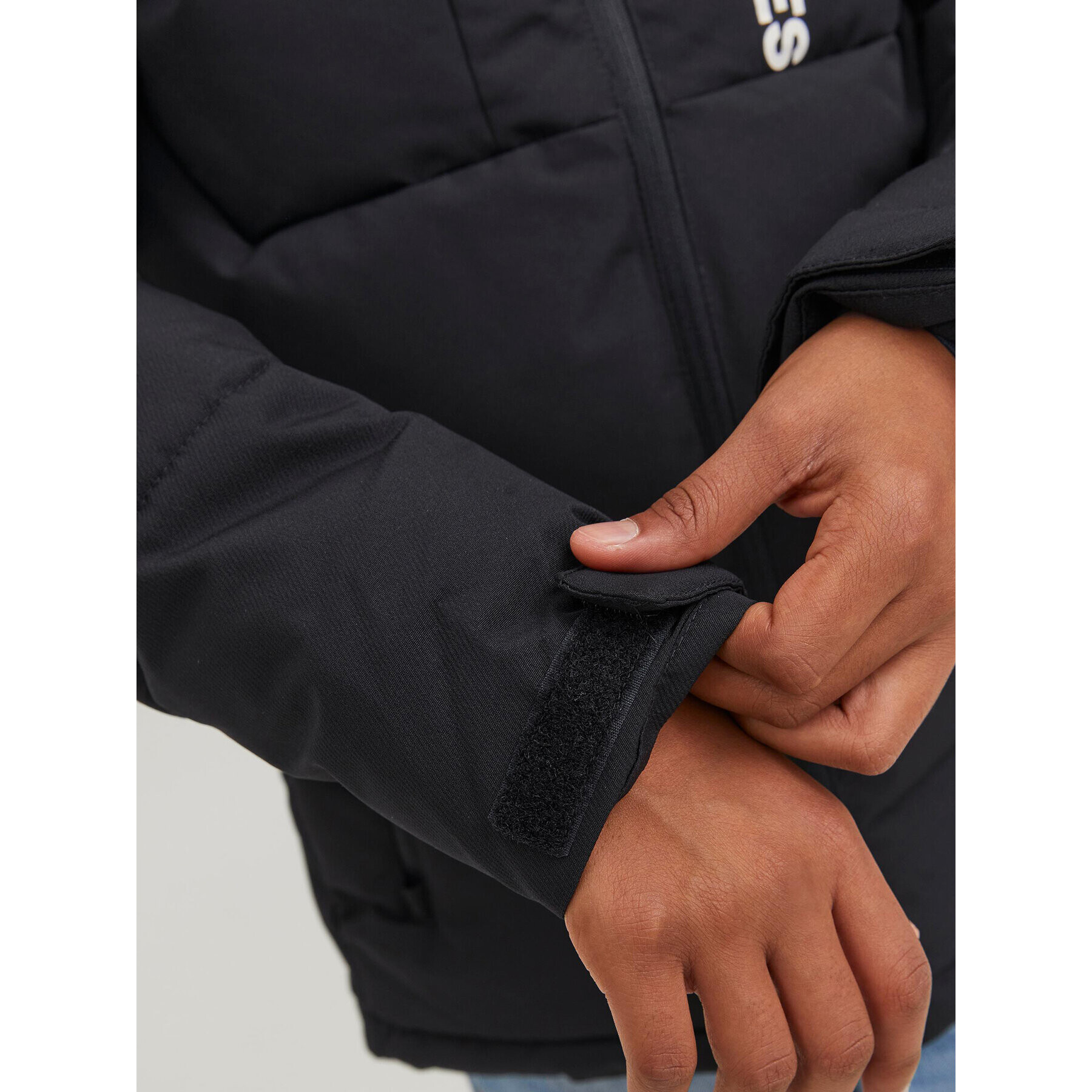 Jack&Jones Junior Пухено яке 12239956 Черен Regular Fit - Pepit.bg
