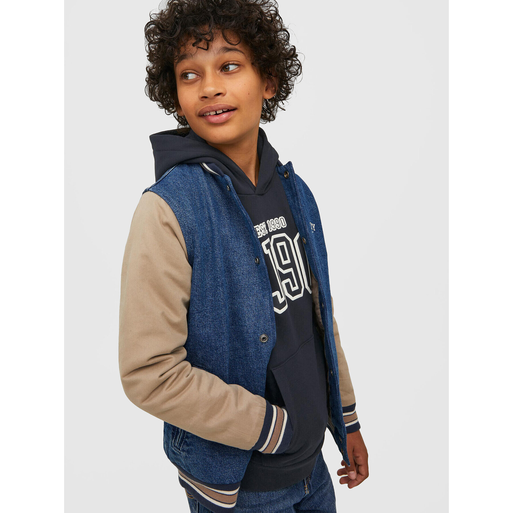 Jack&Jones Junior Суитшърт Emb 12213292 Черен Regular Fit - Pepit.bg