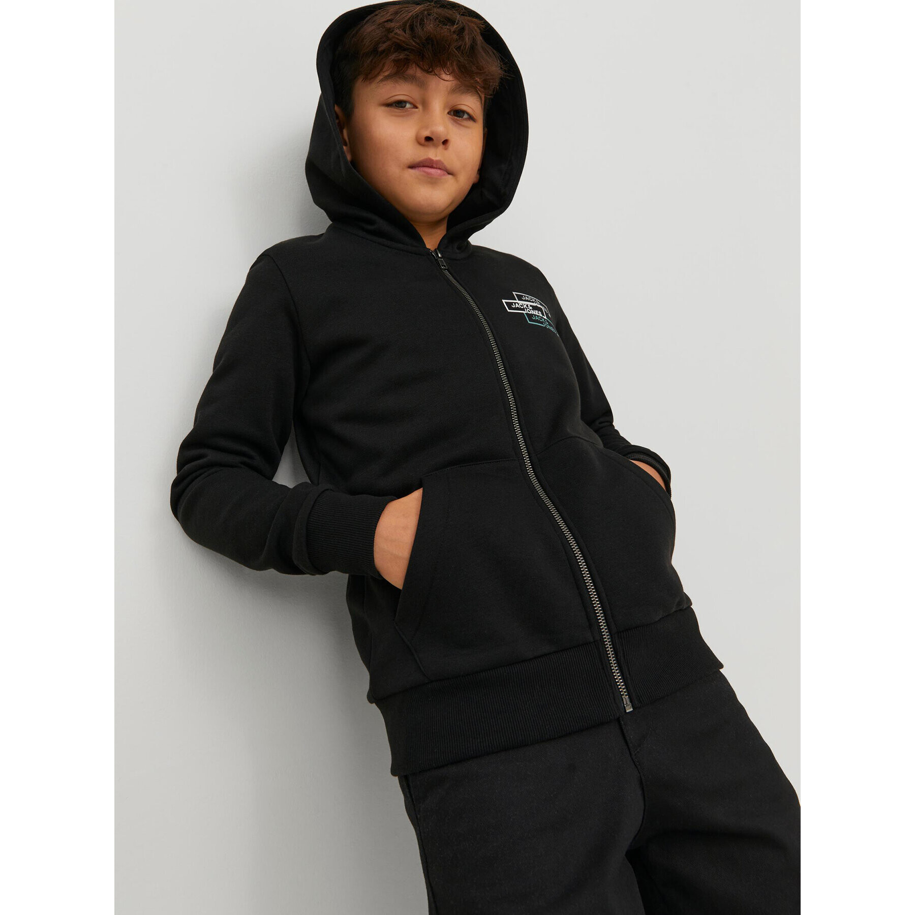 Jack&Jones Junior Суитшърт Space Logo 12221210 Черен Regular Fit - Pepit.bg