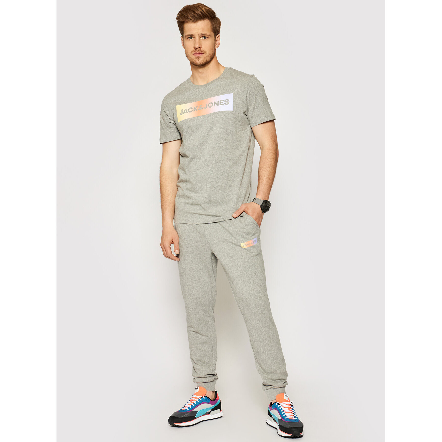 Jack&Jones Комплект от тишърт и панталони Jacbrad 12192766 Сив Regular Fit - Pepit.bg