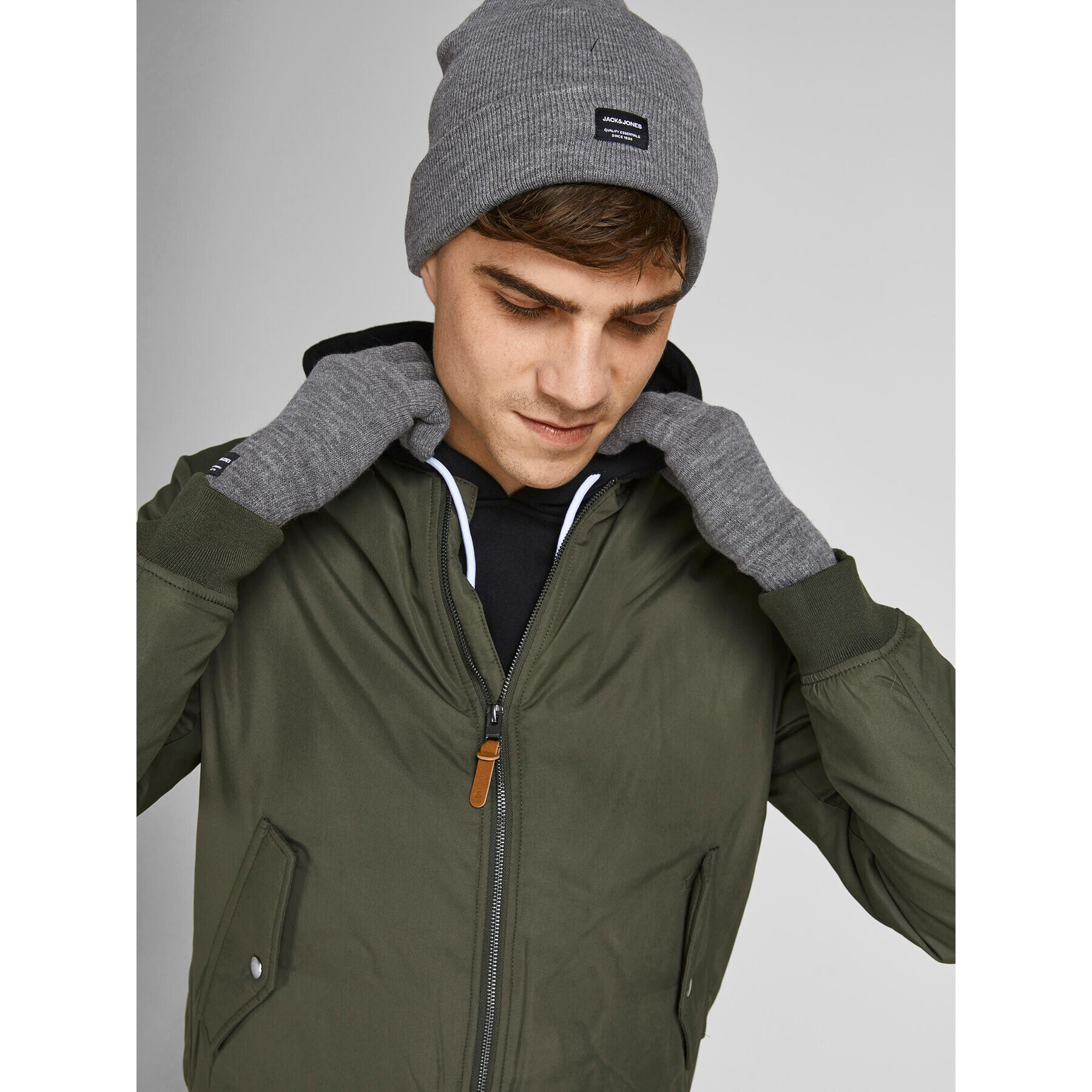 Jack&Jones Комплект шапка и ръкавици 12168383 Сив - Pepit.bg