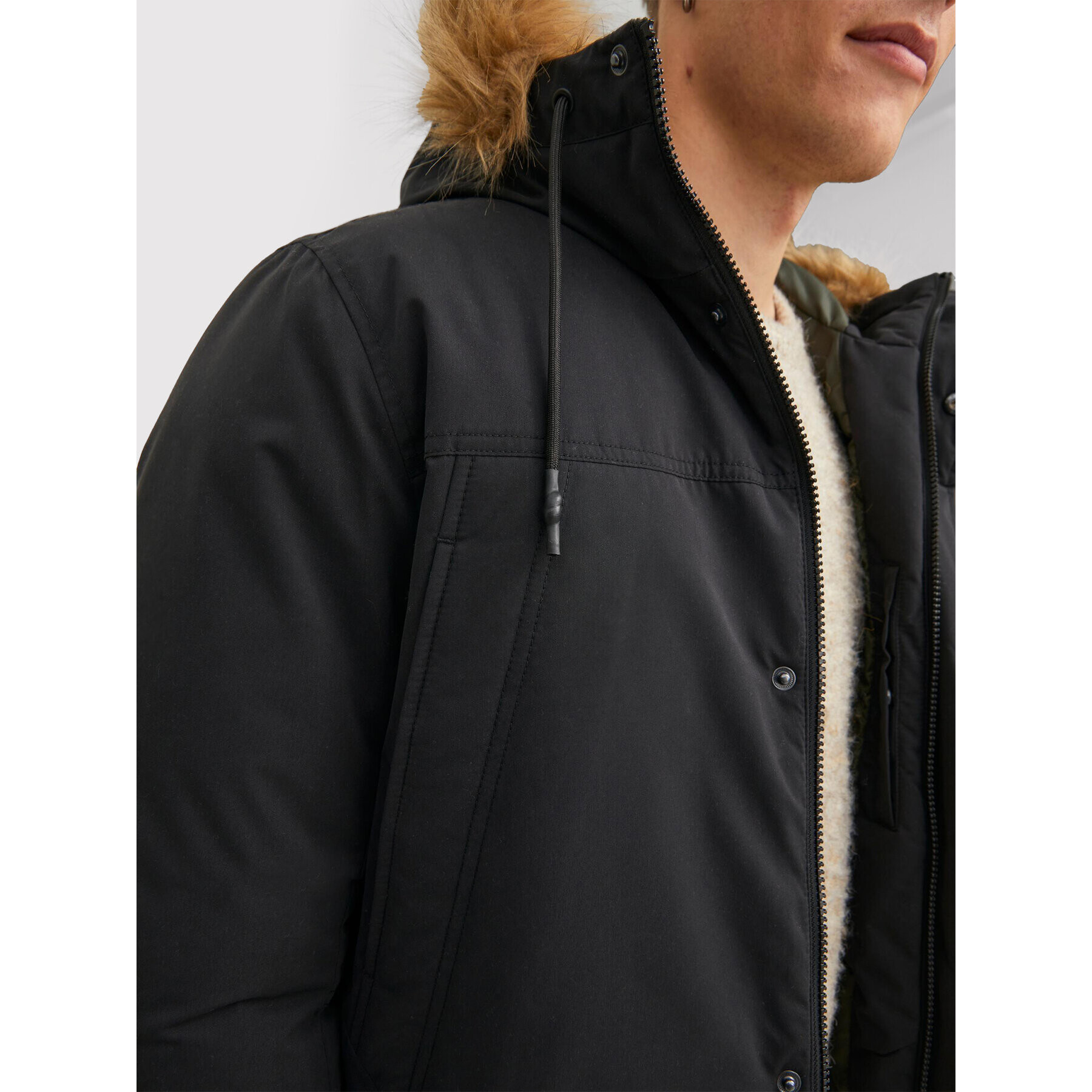 Jack&Jones Парка Winner 12211948 Черен Regular Fit - Pepit.bg