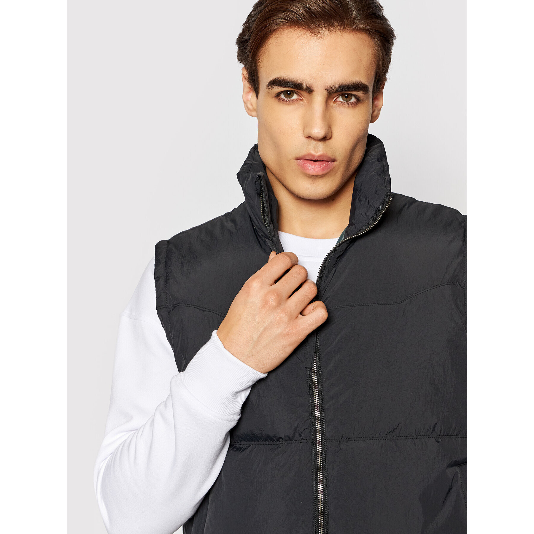 Jack&Jones PREMIUM Елек Lawind 12191277 Черен Regular Fit - Pepit.bg