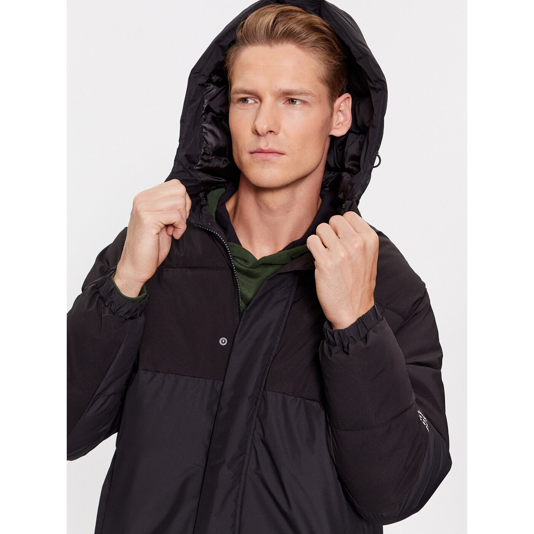 Jack&Jones Пухено яке 12235870 Черен Regular Fit - Pepit.bg