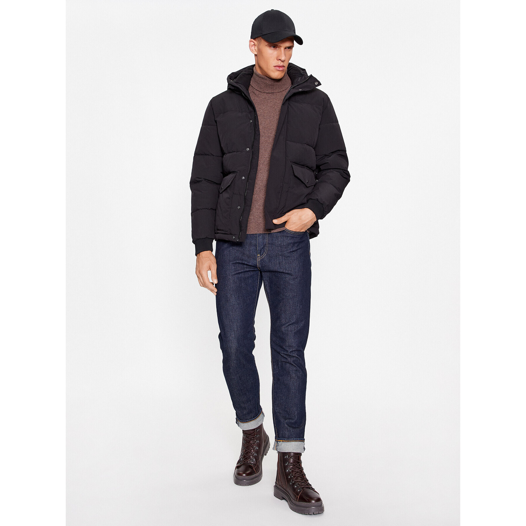 Jack&Jones Пухено яке 12236040 Черен Regular Fit - Pepit.bg