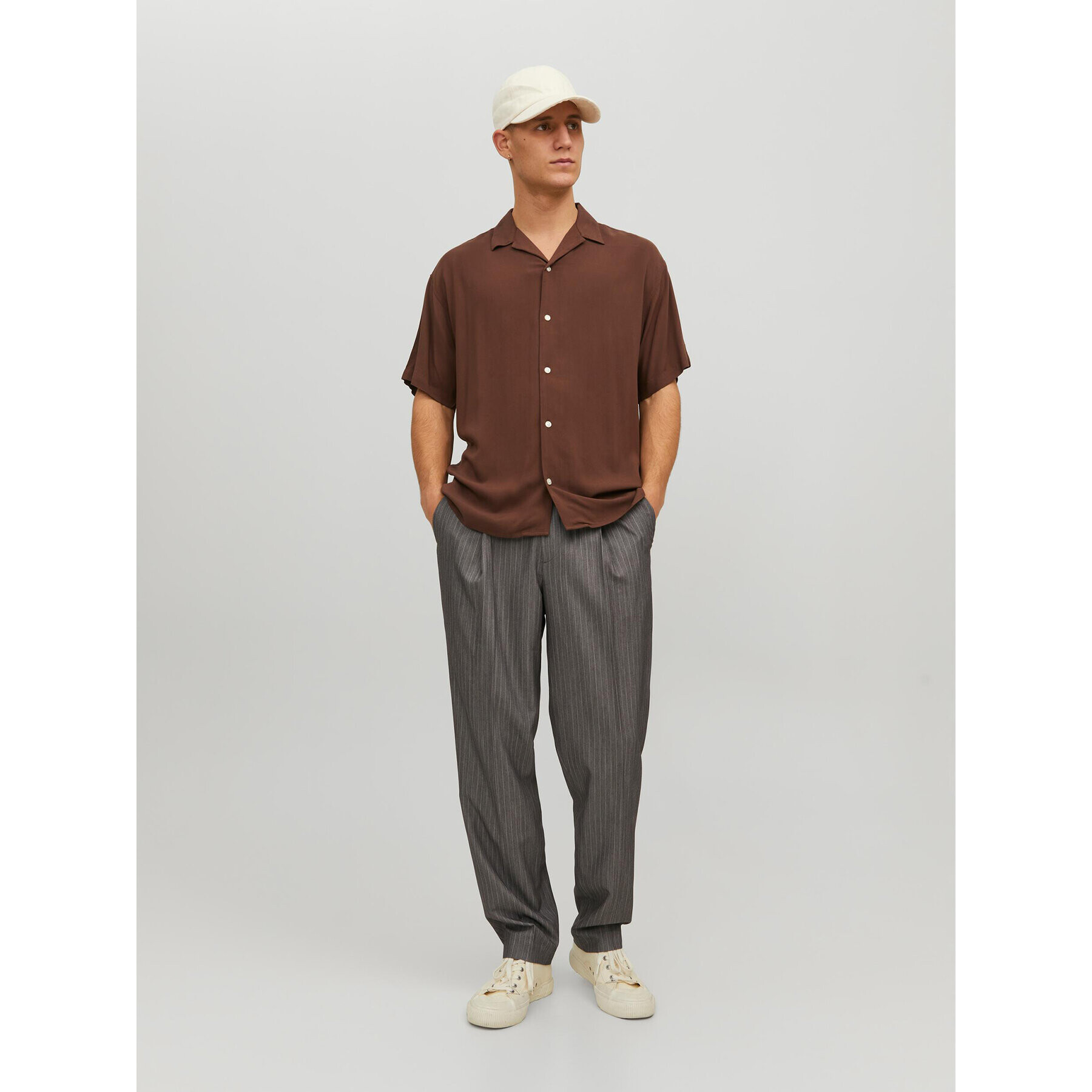 Jack&Jones Риза Noah 12228007 Кафяв Relaxed Fit - Pepit.bg