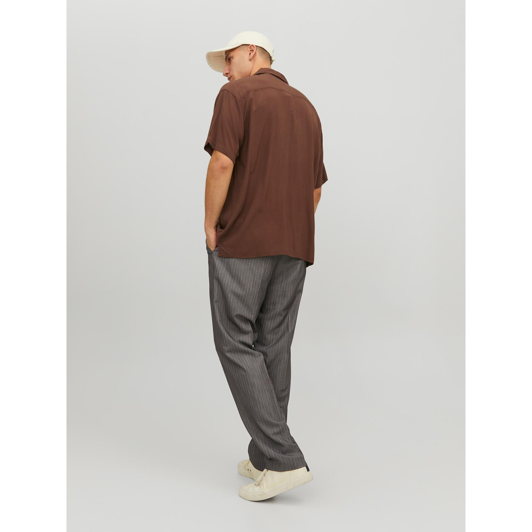 Jack&Jones Риза Noah 12228007 Кафяв Relaxed Fit - Pepit.bg
