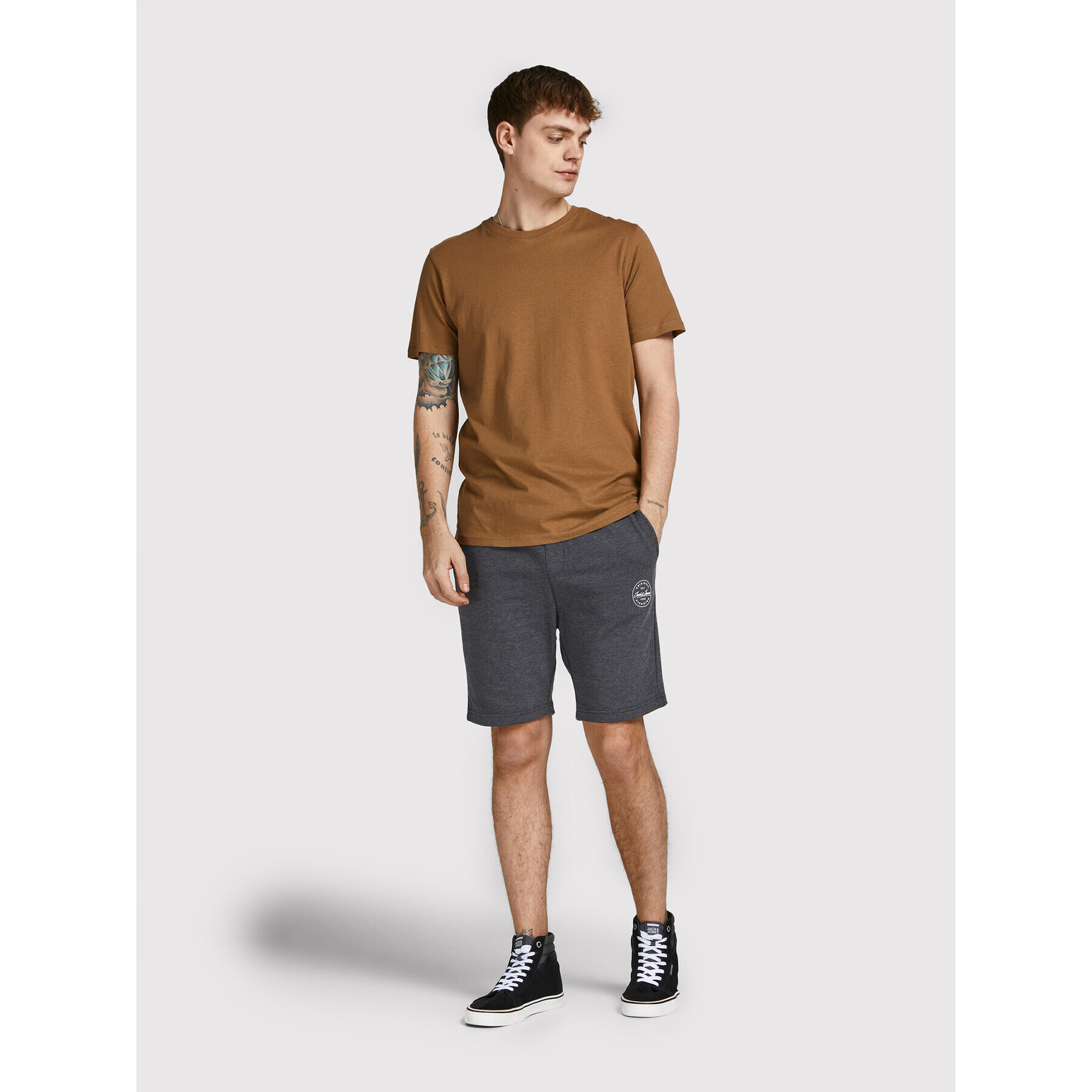 Jack&Jones Спортни шорти Shark 12182595 Сив Regular Fit - Pepit.bg