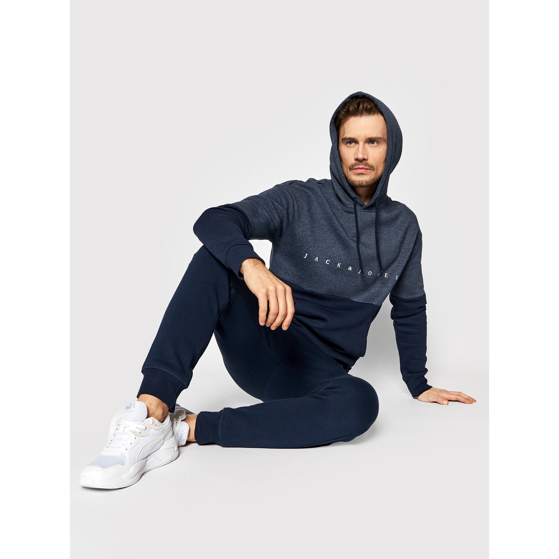 Jack&Jones Суитшърт Copenhagen 12205100 Тъмносин Relaxed Fit - Pepit.bg