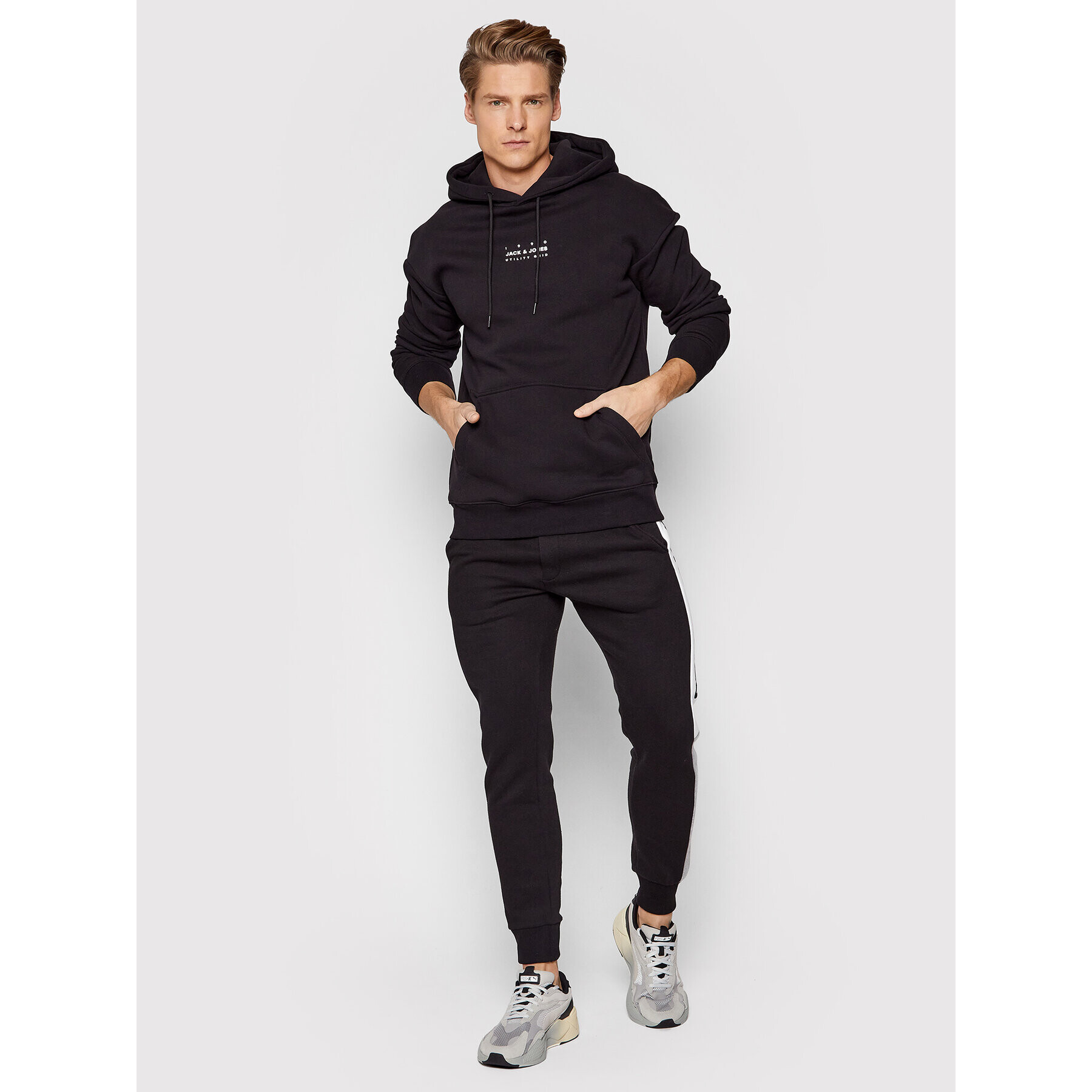 Jack&Jones Суитшърт Grid 12198137 Черен Relaxed Fit - Pepit.bg