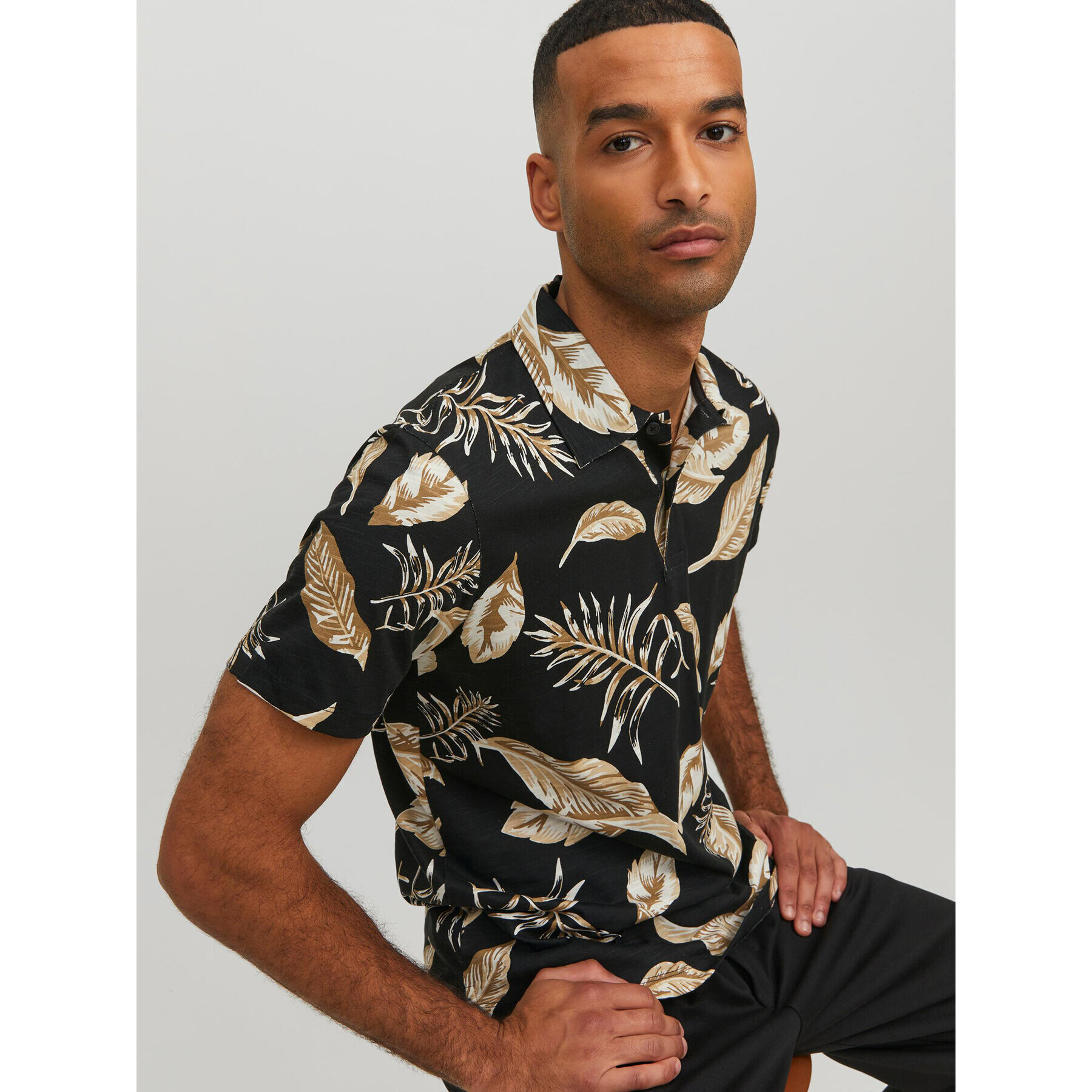 Jack&Jones Тениска с яка и копчета Tropic 12210827 Черен Regular Fit - Pepit.bg