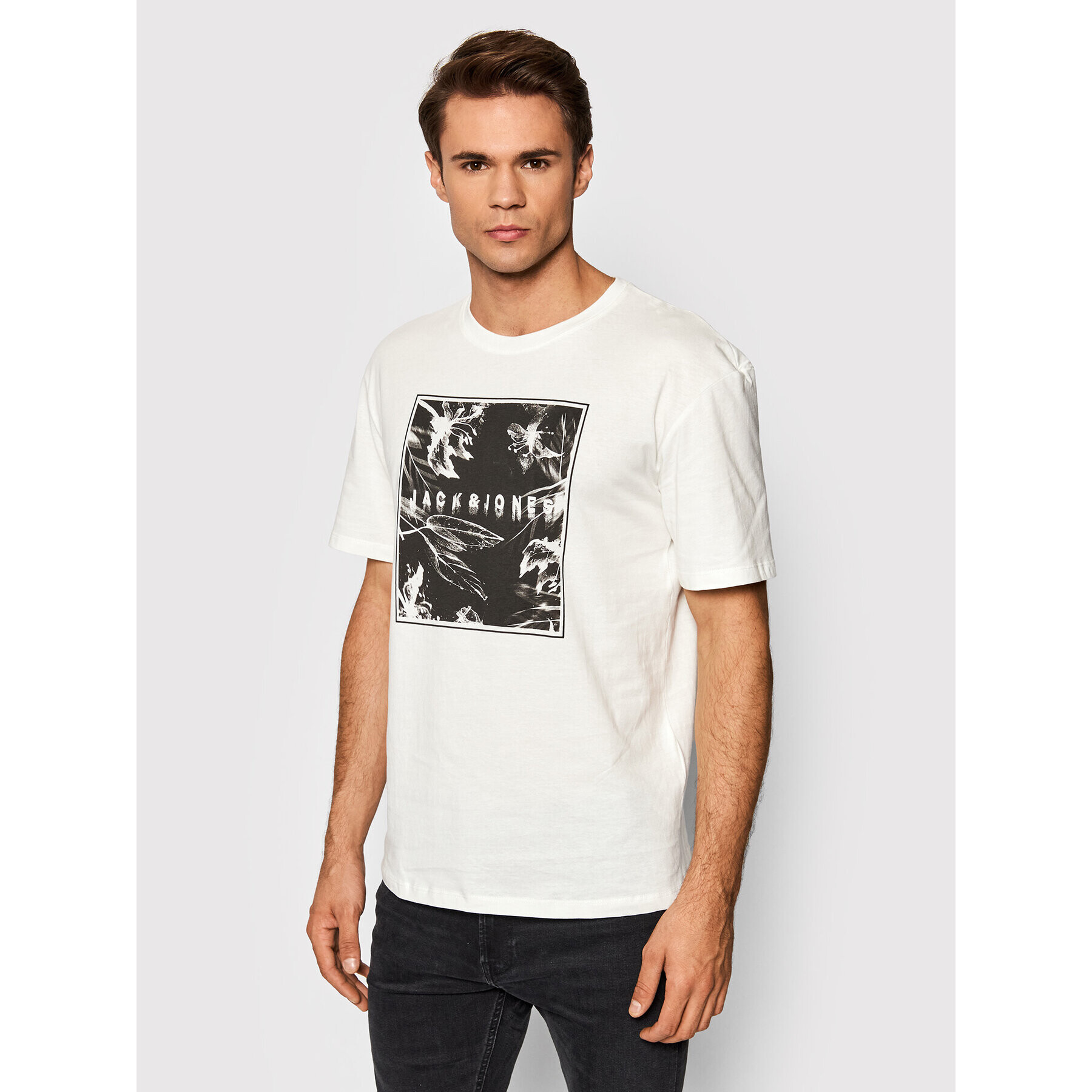 Jack&Jones Тишърт Distorbia 12198054 Бял Relaxed Fit - Pepit.bg