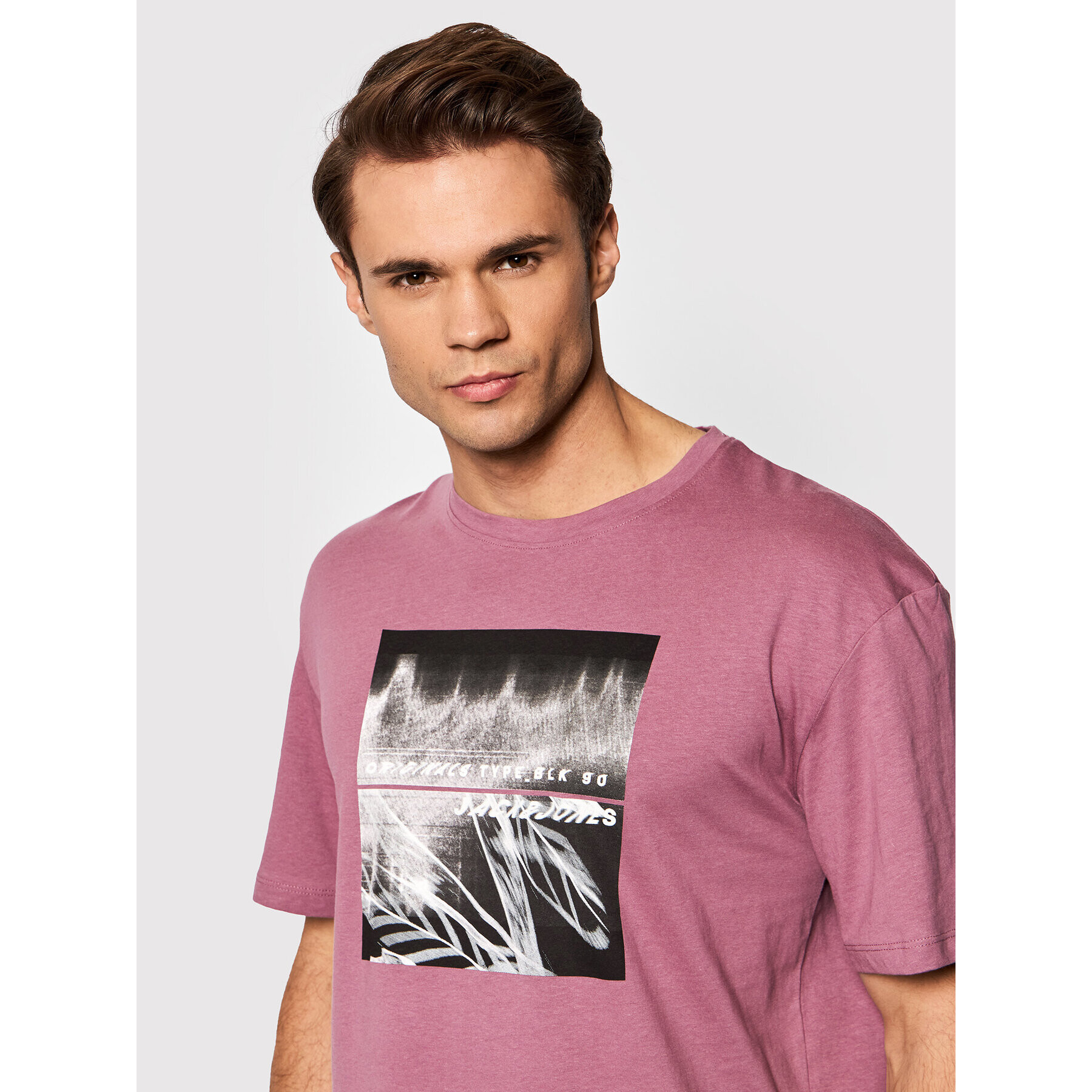 Jack&Jones Тишърт Distorbia 12198054 Розов Relaxed Fit - Pepit.bg