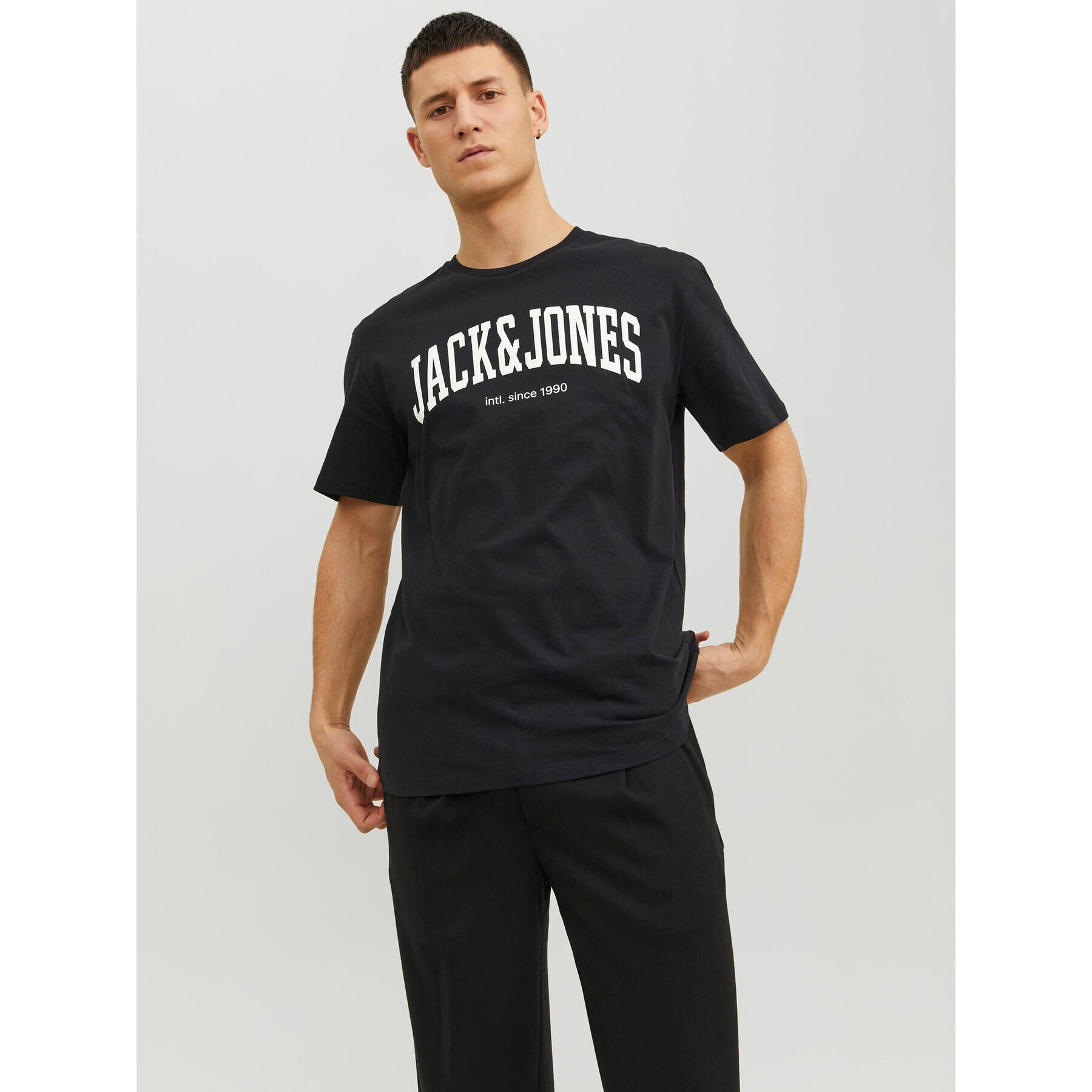 Jack&Jones Тишърт Josh 12236514 Черен Relaxed Fit - Pepit.bg