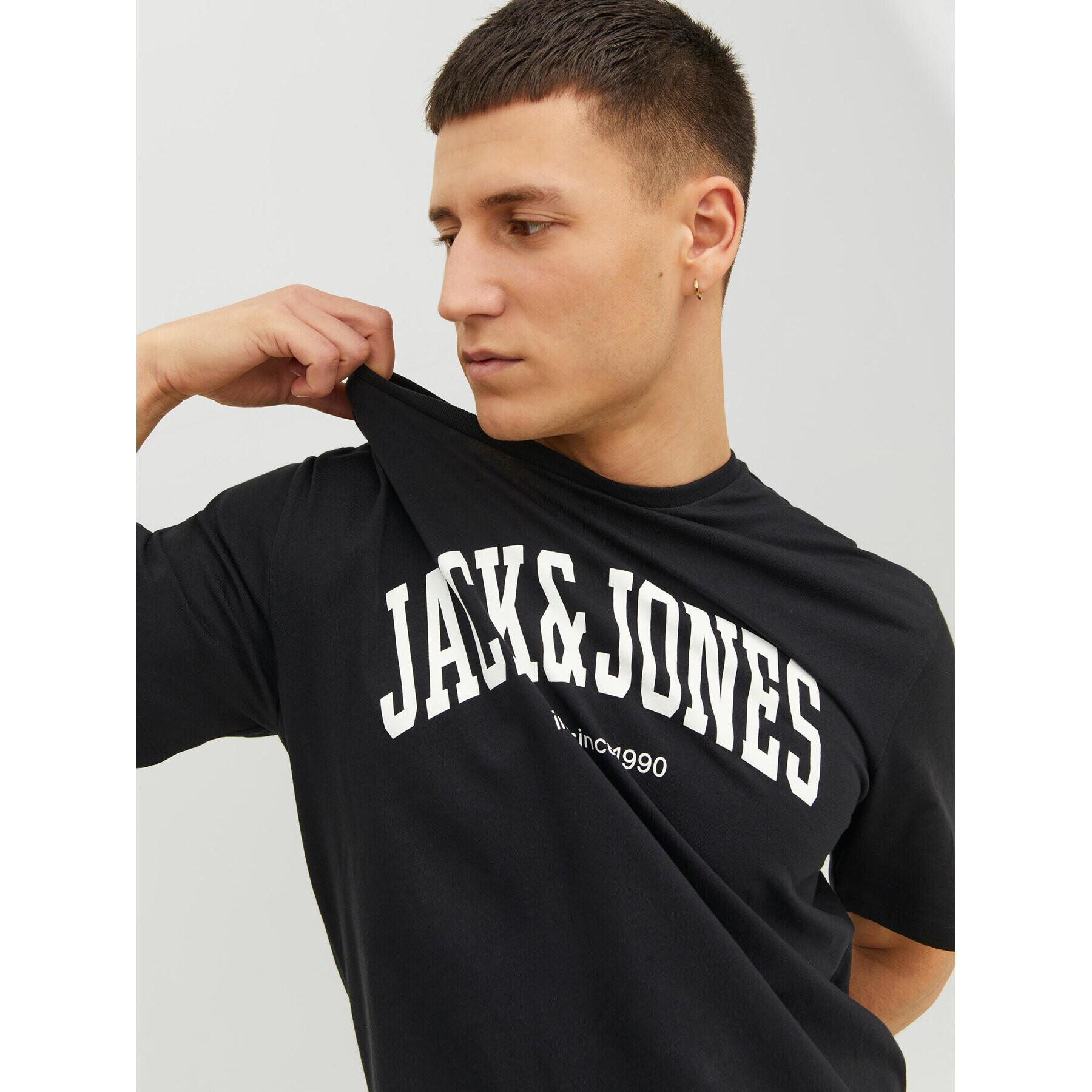 Jack&Jones Тишърт Josh 12236514 Черен Relaxed Fit - Pepit.bg