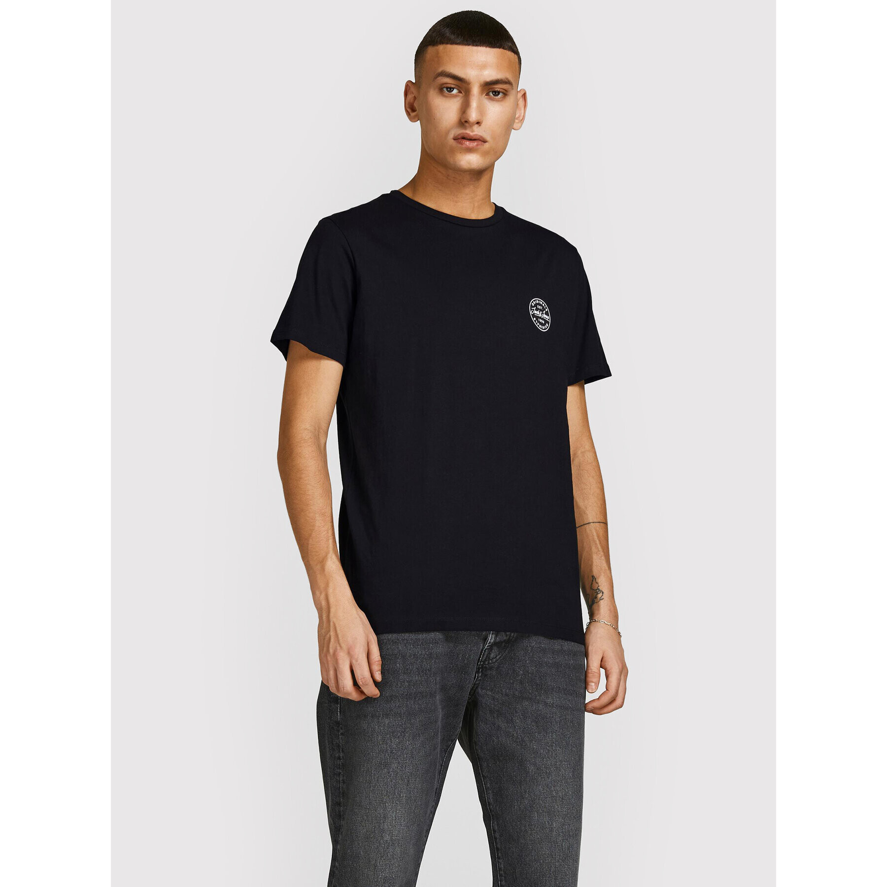 Jack&Jones Тишърт Shark 12205022 Черен Regular Fit - Pepit.bg