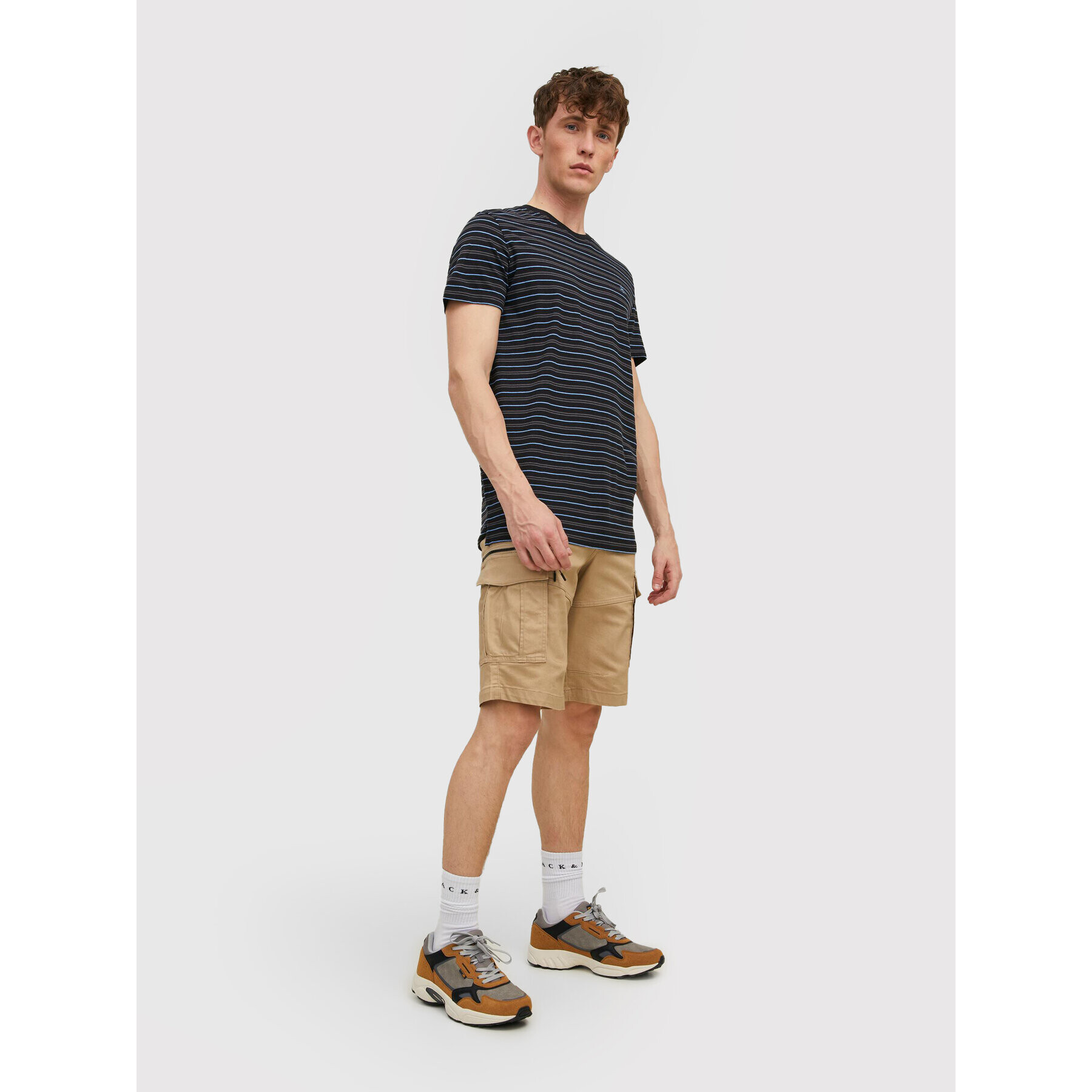 Jack&Jones Тишърт Trek 12210421 Черен Relaxed Fit - Pepit.bg