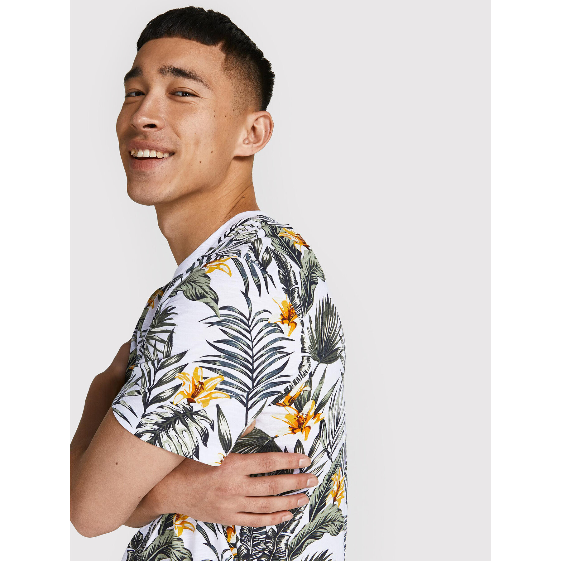 Jack&Jones Тишърт Tropic 12203764 Бял Regular Fit - Pepit.bg