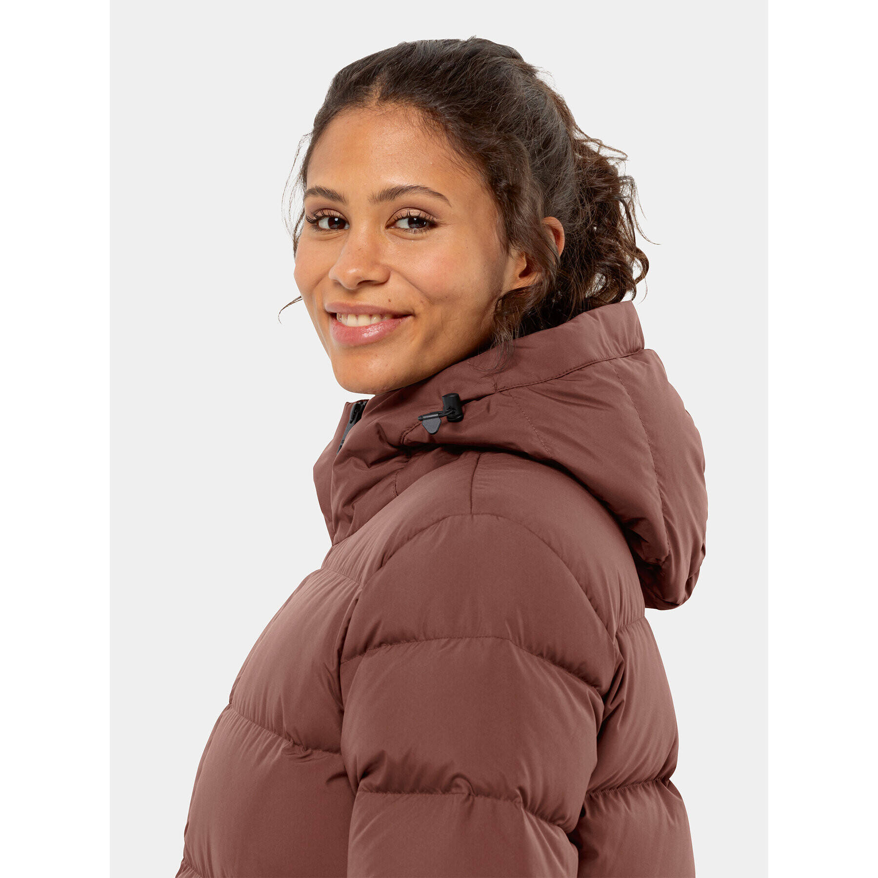 Jack Wolfskin Пухено яке Frozen Palace Jacket 1204913 Бордо Regular Fit - Pepit.bg